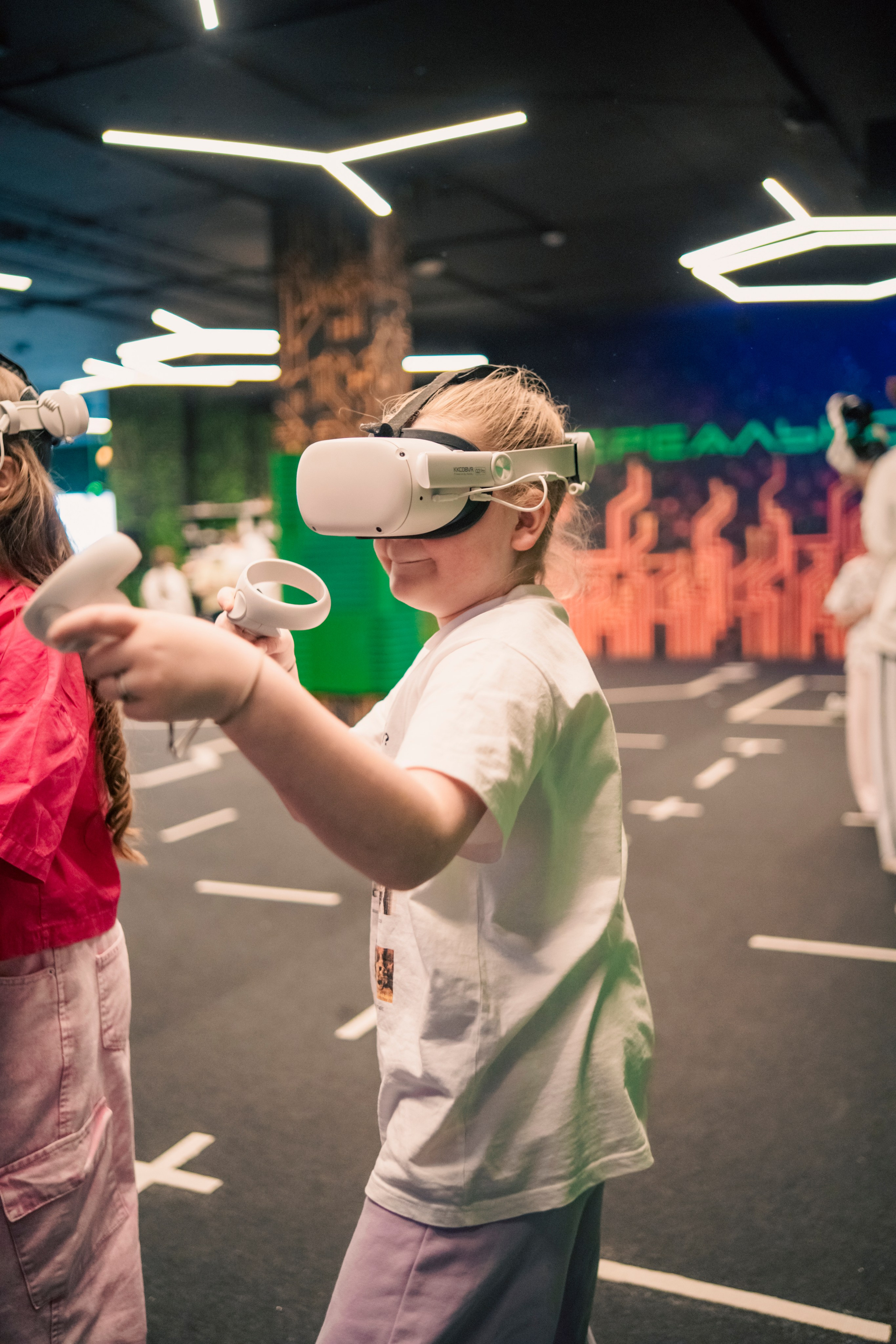 VR April-May. Felixtones