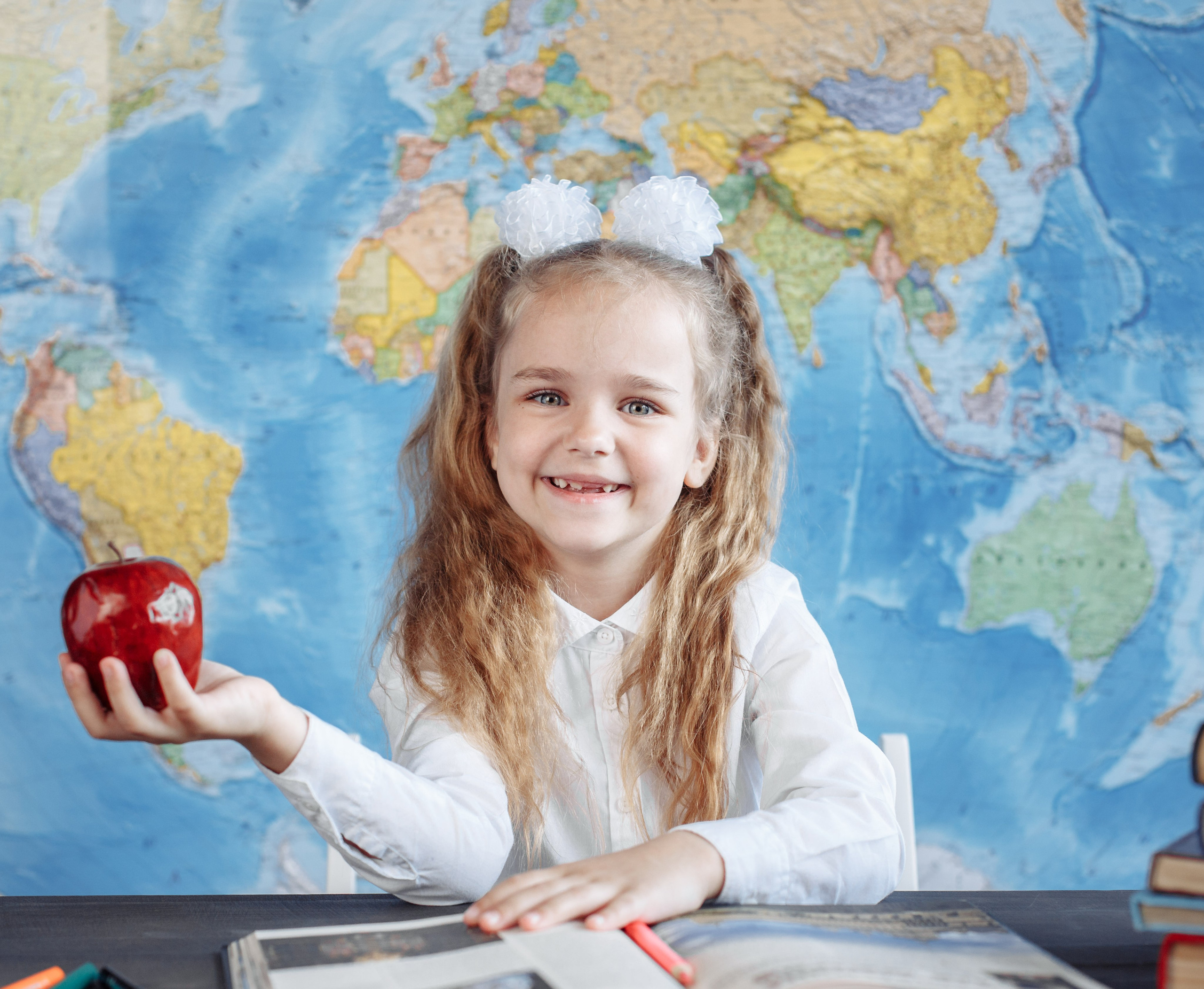 Начальные классы. Выпускные школьные фото­альбомы для школ и детских садов в Волгограде и Волжском