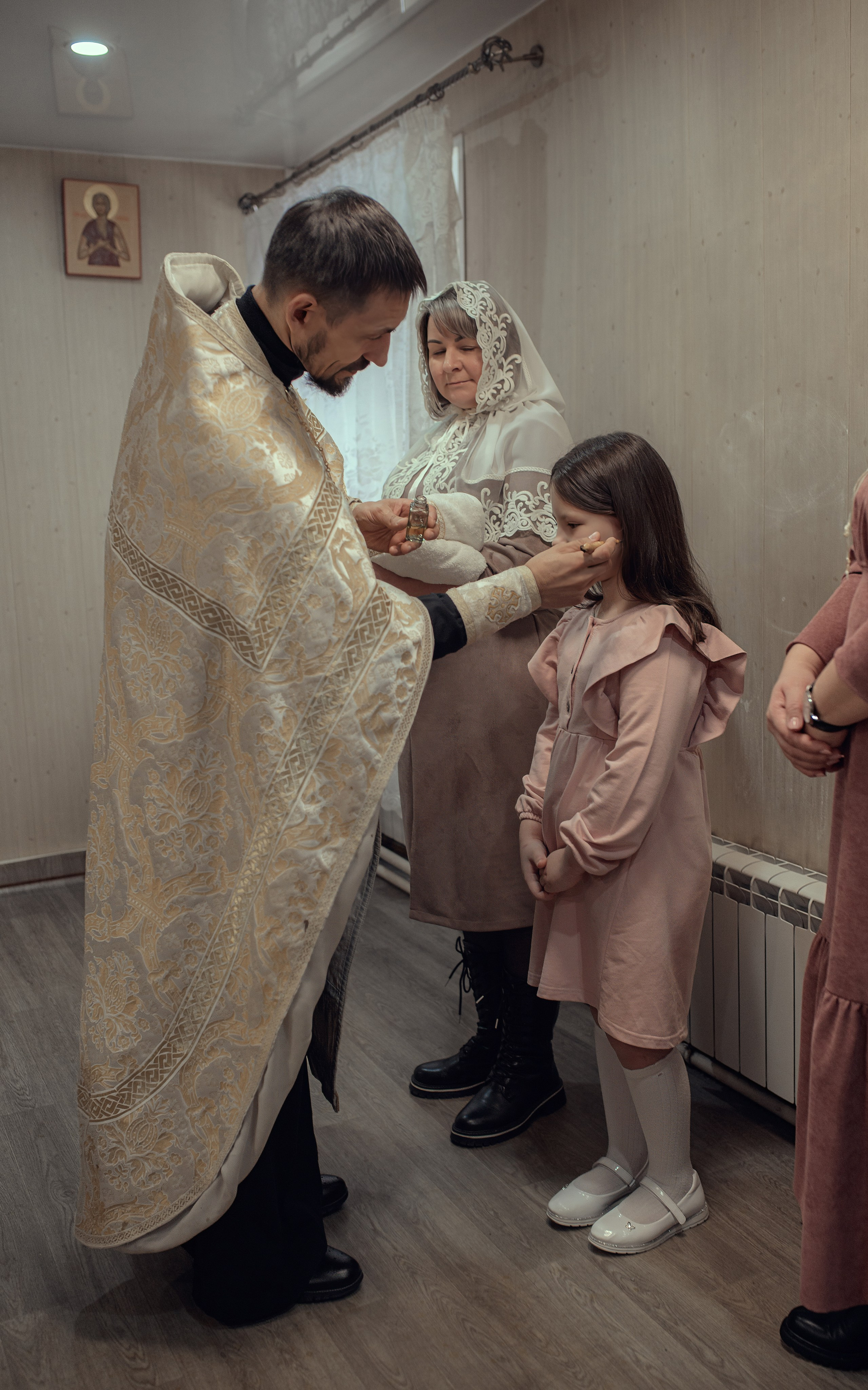 Крещение Розы в Покровском кафедральном соборе. Фотографы крещения/венчания  Красноярск Татьяна и Вячеслав Переваловы