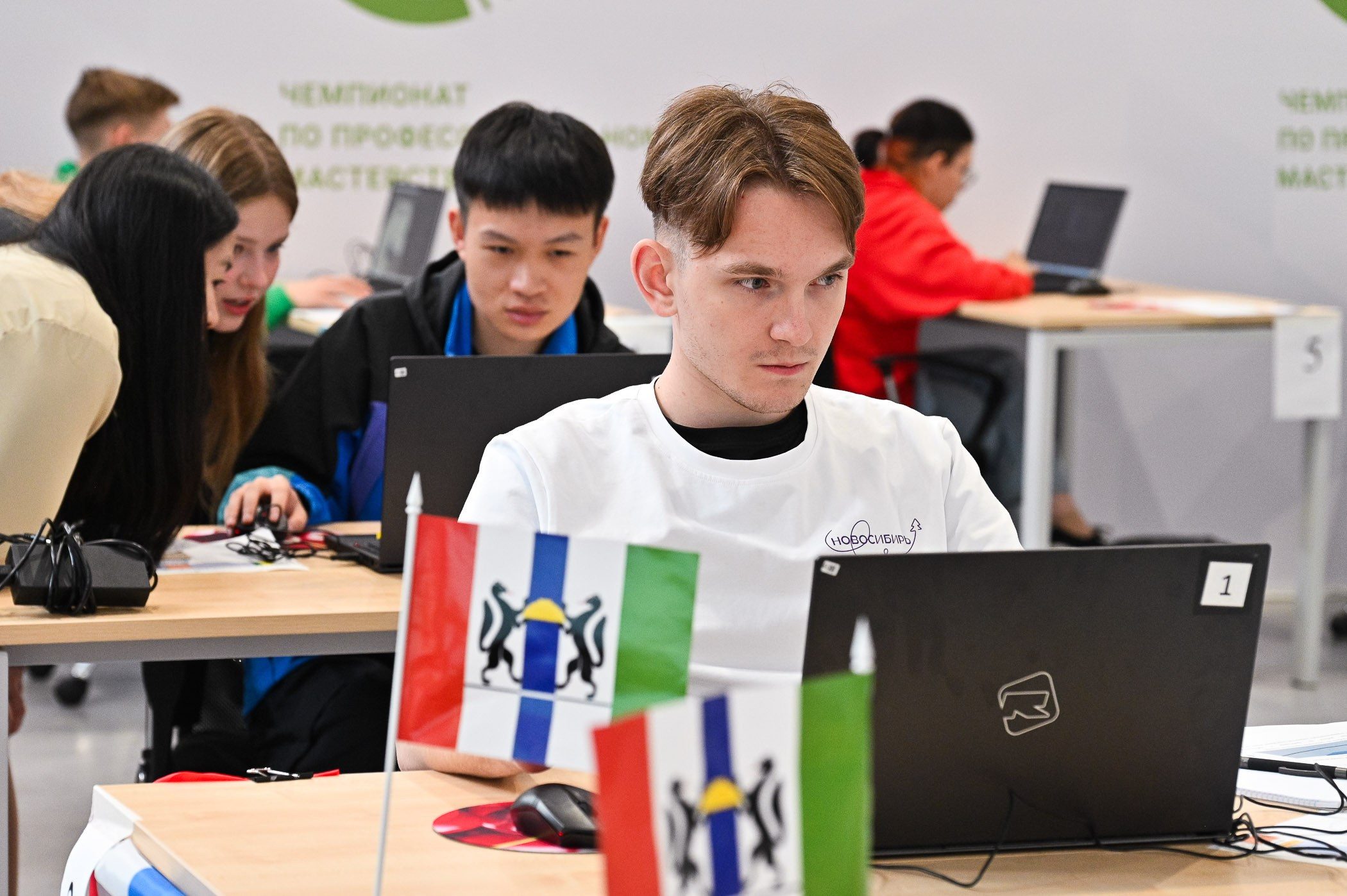 Чемпионат ПРОФЕССИОНАЛЫ-2025. Промышленный и репортажный фотограф в Калуге Игорь Малеев