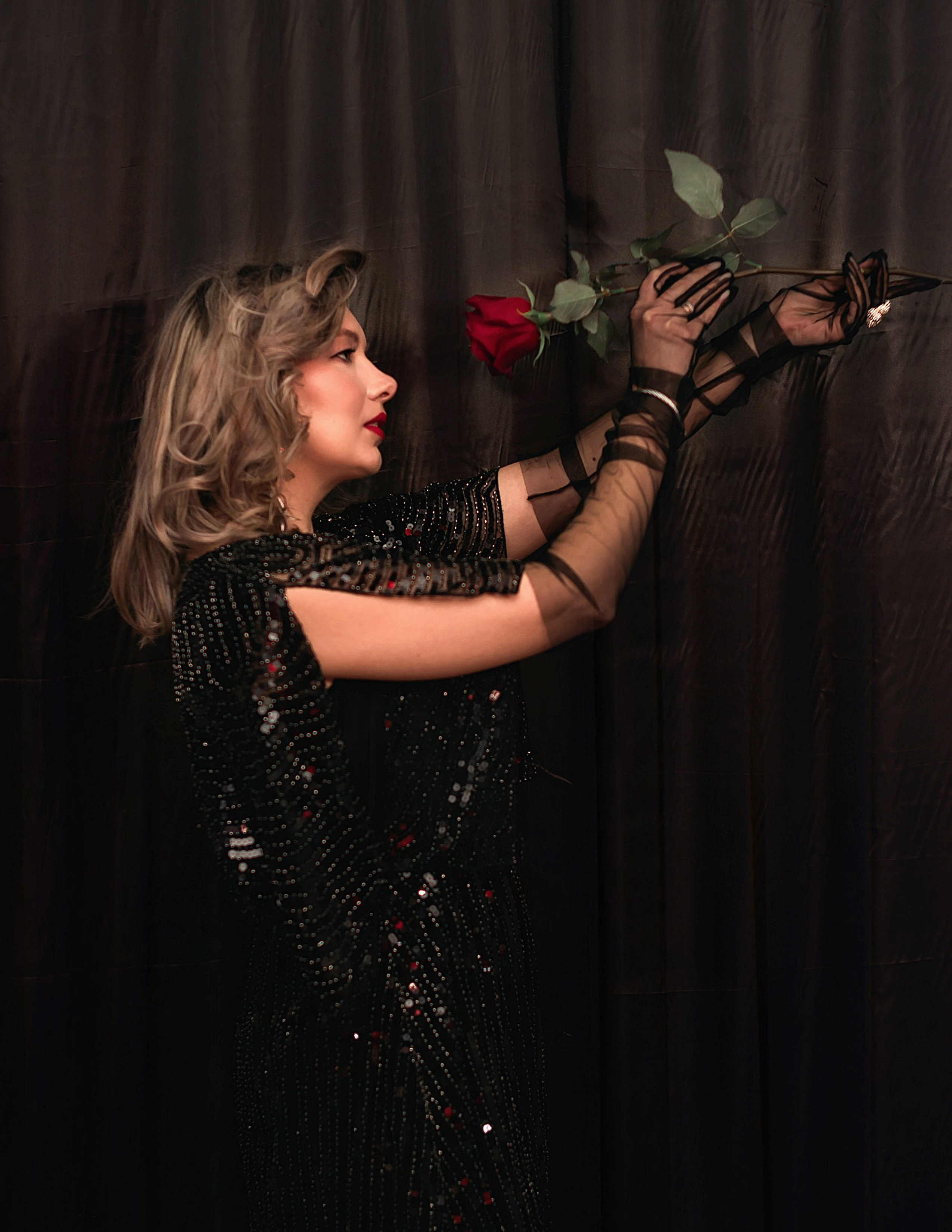 Съемка Анастасии в образе певицы. Фотограф Тула творческие фотосессии недорого Ольга Ромашина