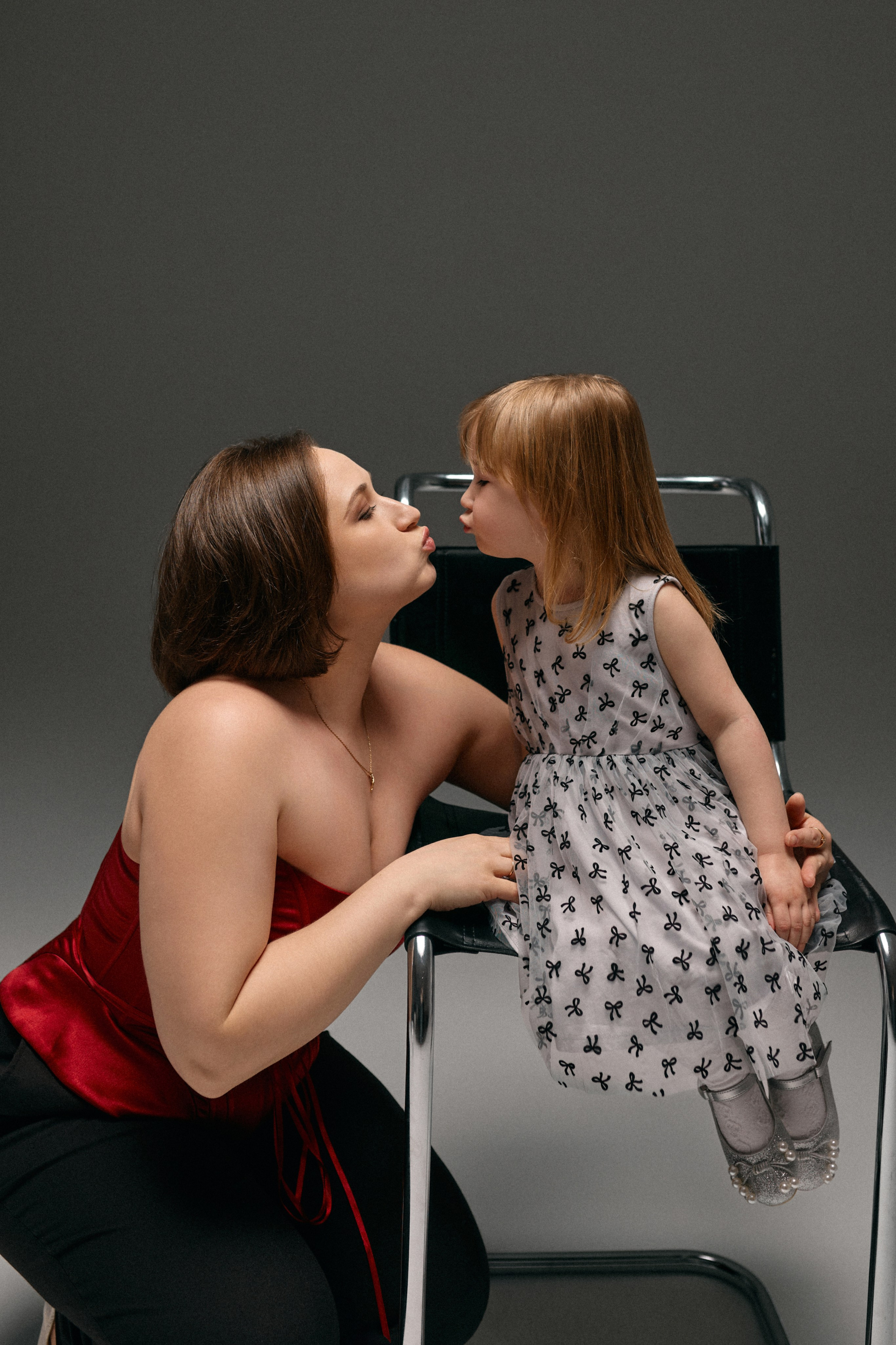 Кирилл, Анастасия и Мира. Сестры Карабаза. Фотографы и ретушеры в Москве и Санкт-Петербурге