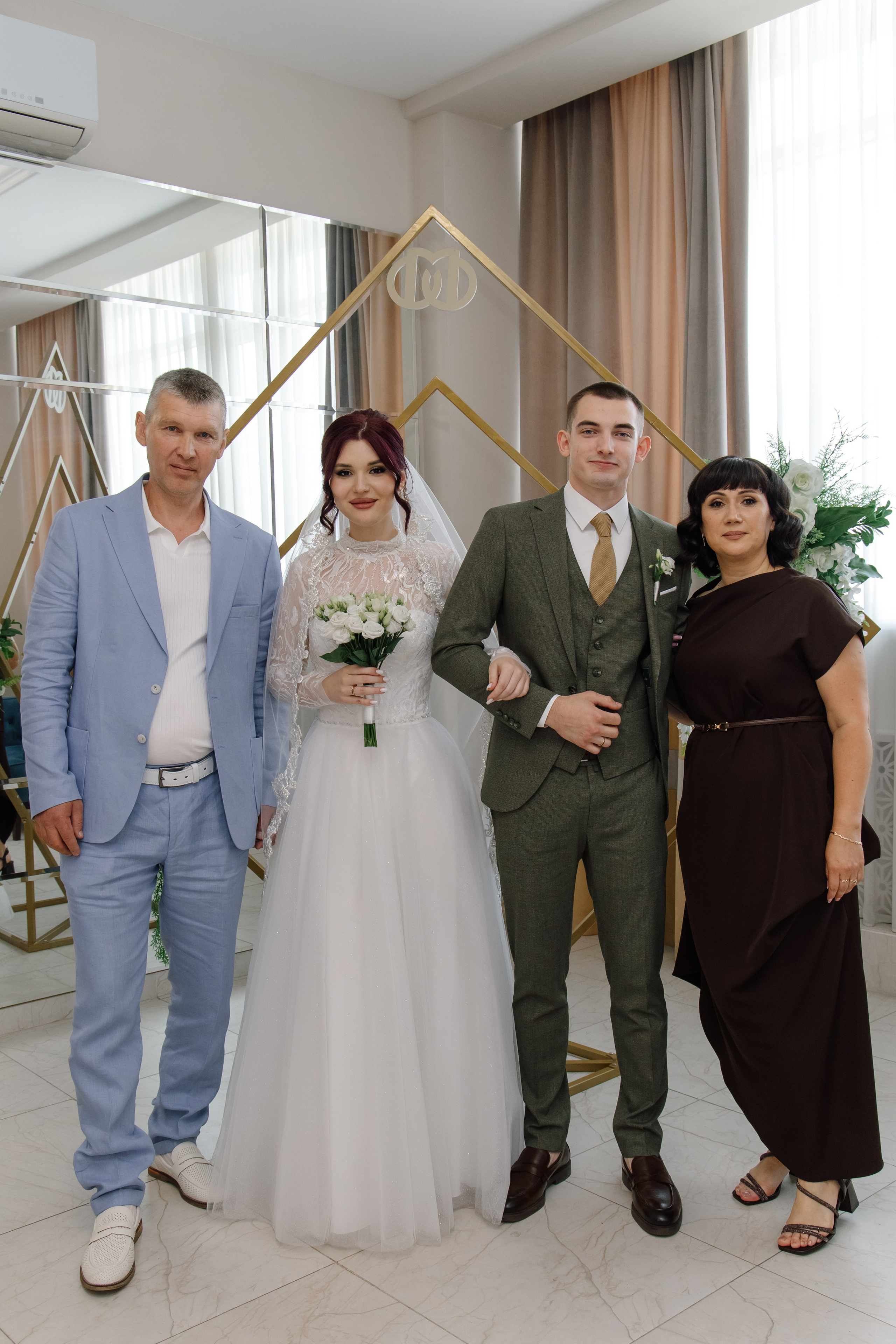 Савеловский ЗАГС и прогулка в Ботаническом саду. Свадебная фотосъёмка в Москве от 15 000₽ — фото и видео в один день