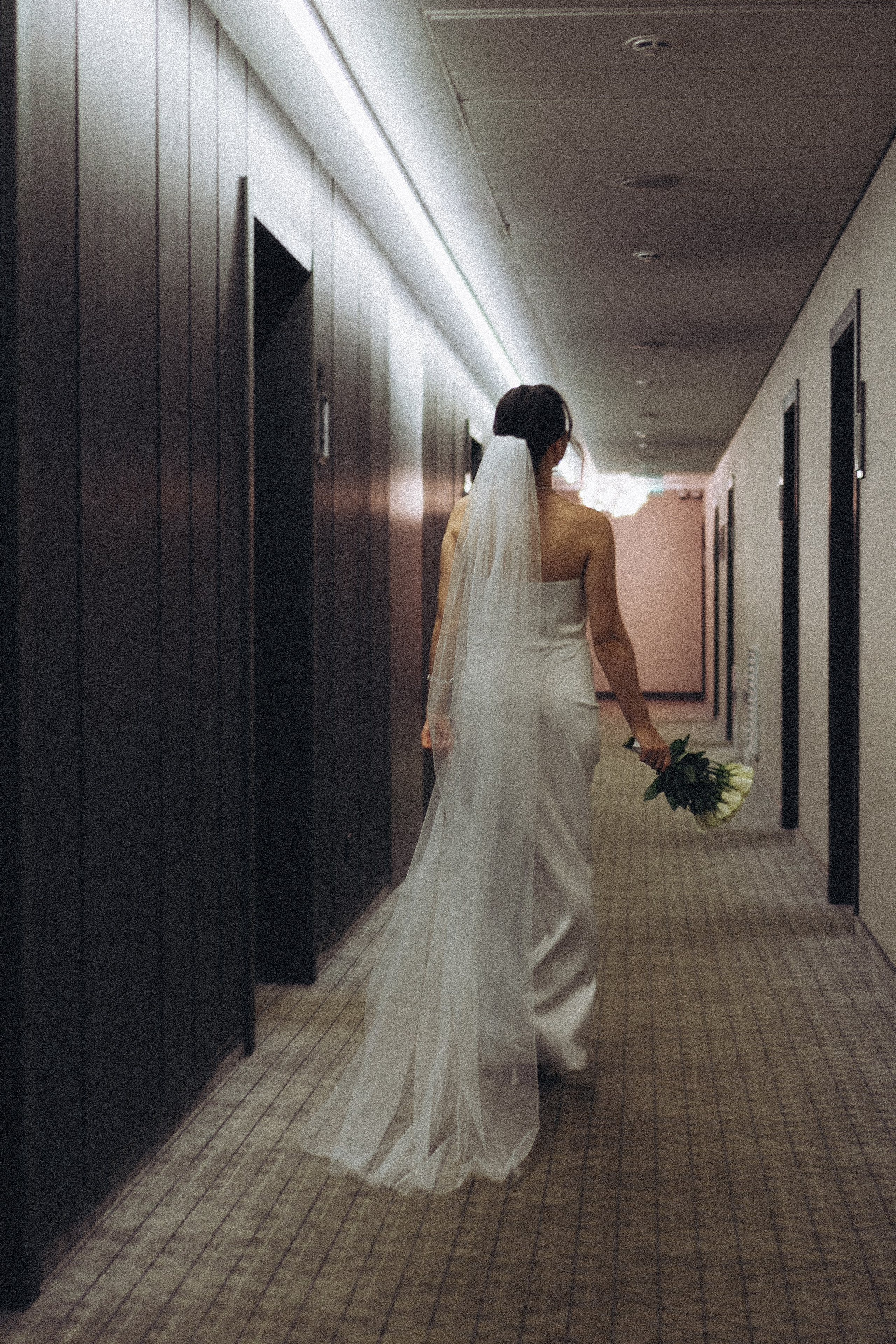 СВАДЕБНАЯ СЬЕМКА СБОРОВ ЖЕНИХА И НЕВЕСТЫ В ОТЕЛЕ И ТАКЖЕ ФОТОСЕССИИЯ В ОТЕЛЕЕ МЕГАПОЛИС БРЯНСК. Профессиональный фотограф, Санкт-Петербург — Виктория Богомолова