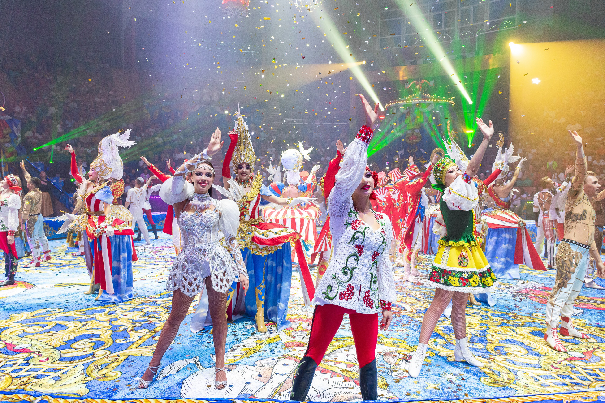 Цирк ГИИ ЭРАДЗЕ. Семейный и Свадебный фотограф в Сочи