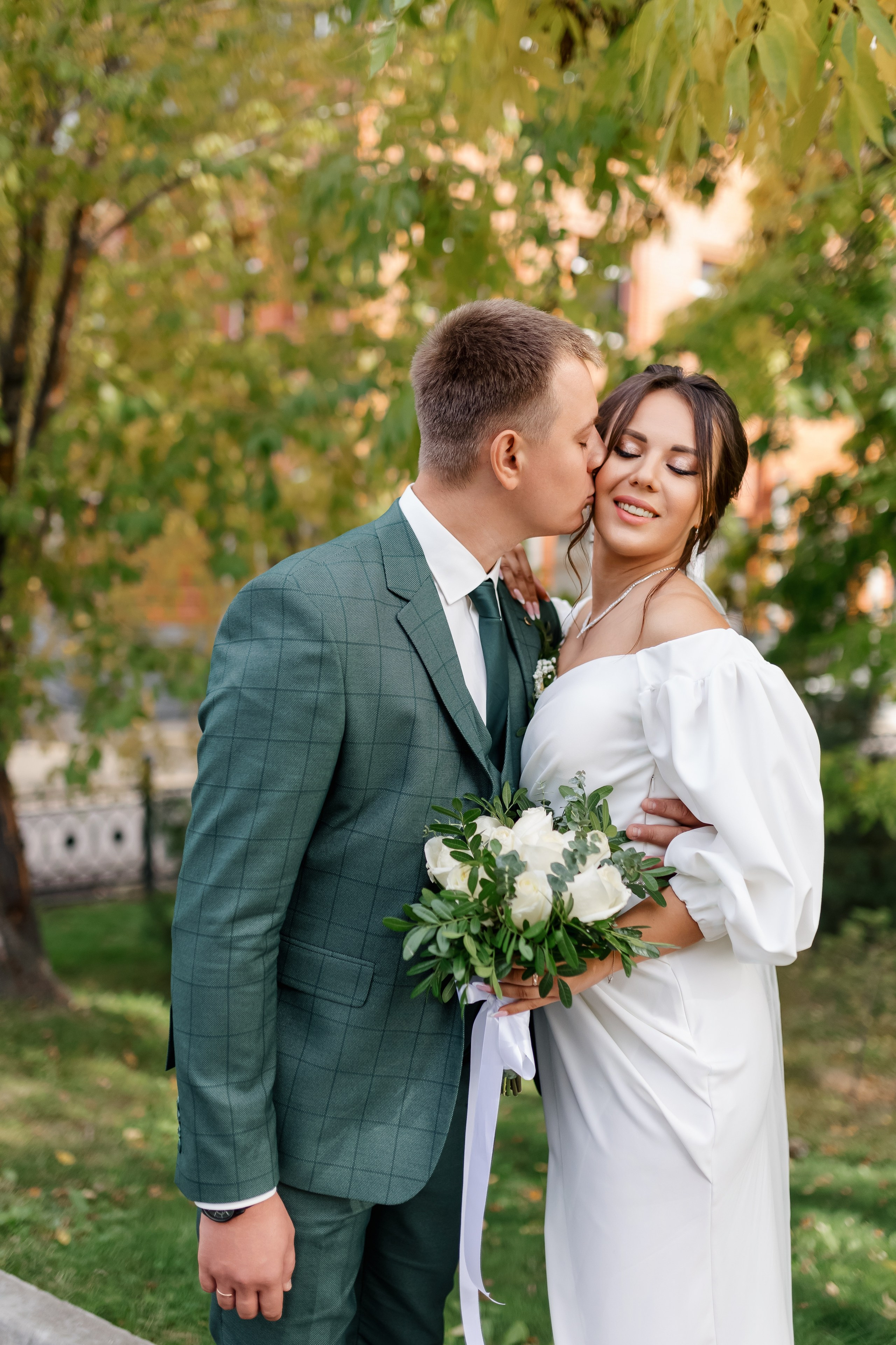 Олег и Юлия. Свадебная прогулка. Свадебный фотограф в Хабаровске