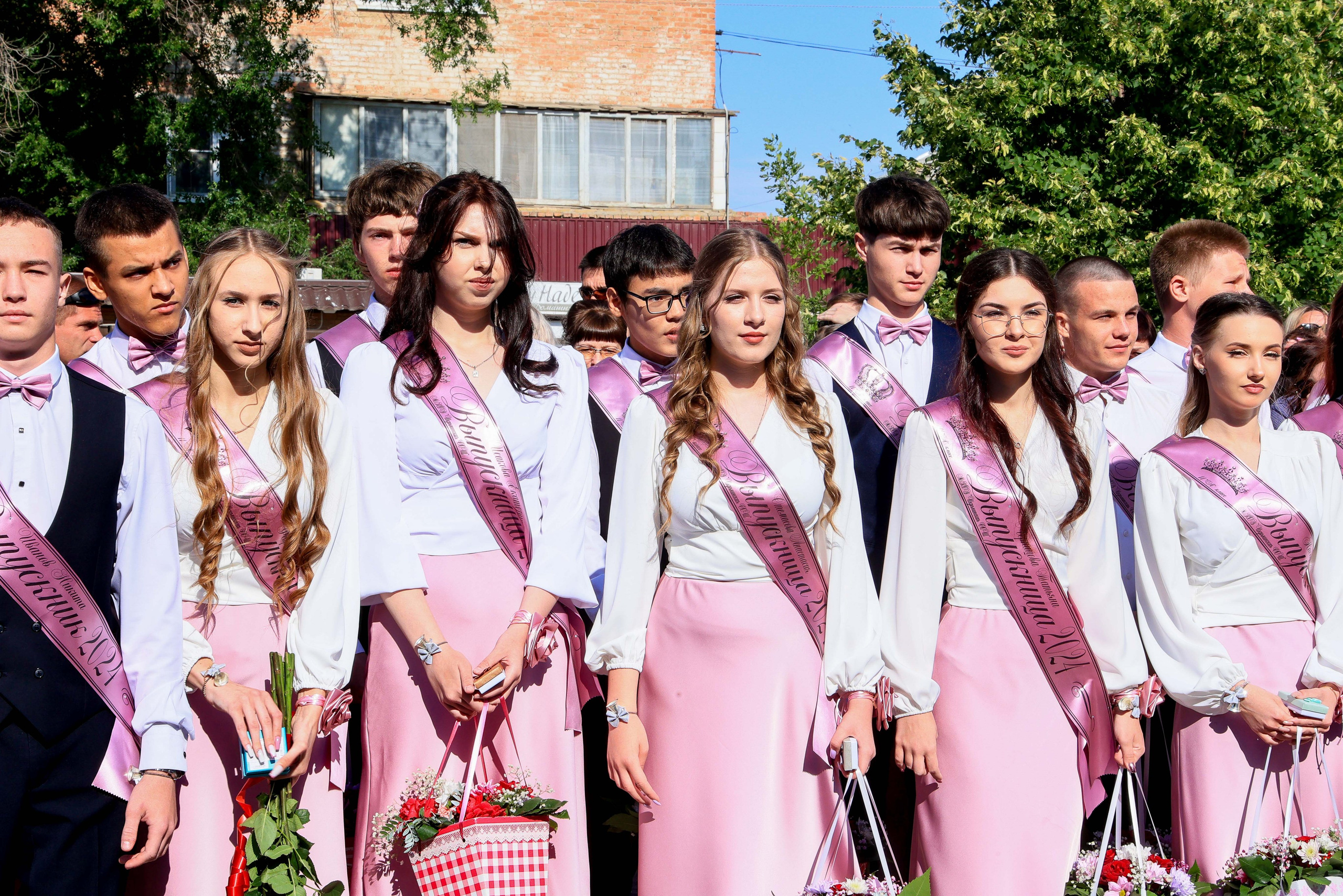 ШКОЛА ПОСЛЕДНИЙ ЗВОНОК. Свадебный фотограф — видеограф в г. Астрахань Екатерина Юмашева