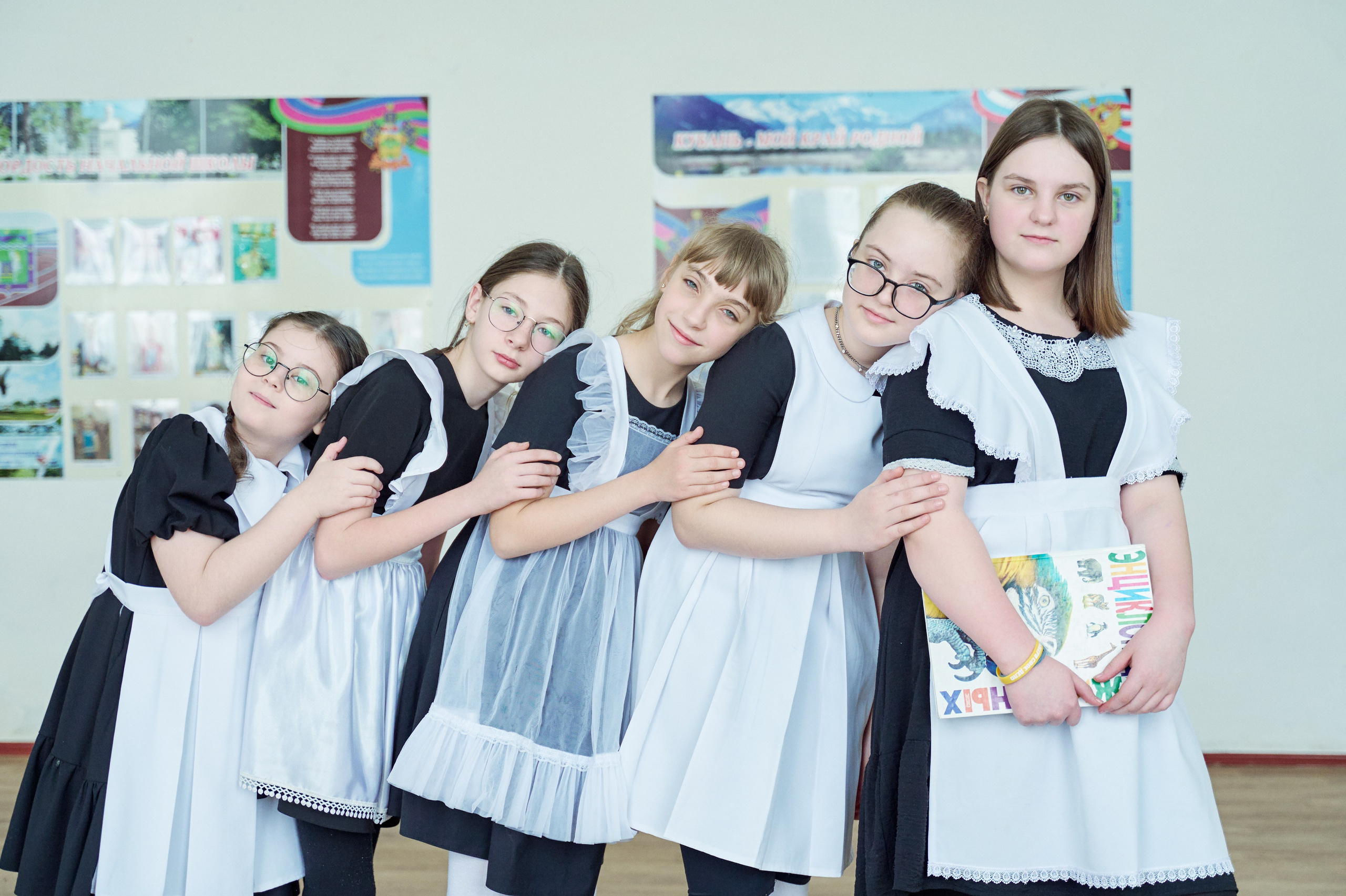 Фотосессия 4 Б класса СОШ 1. Школьный и семейный фотограф/видеограф в г. Курганинске