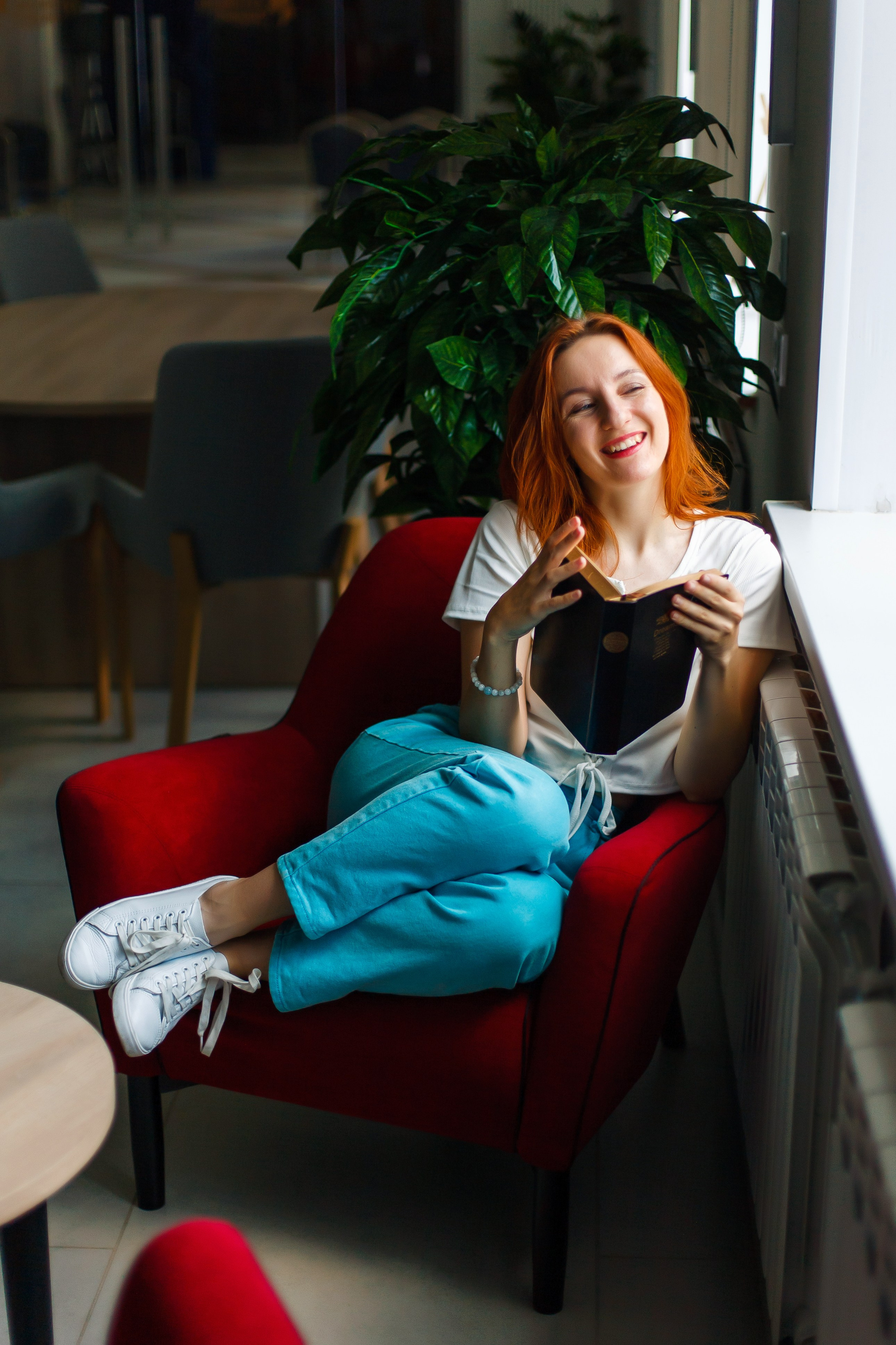 Библиотека «Шикарная фигурка». Фотограф Челябинск · Ольга Серебрякова