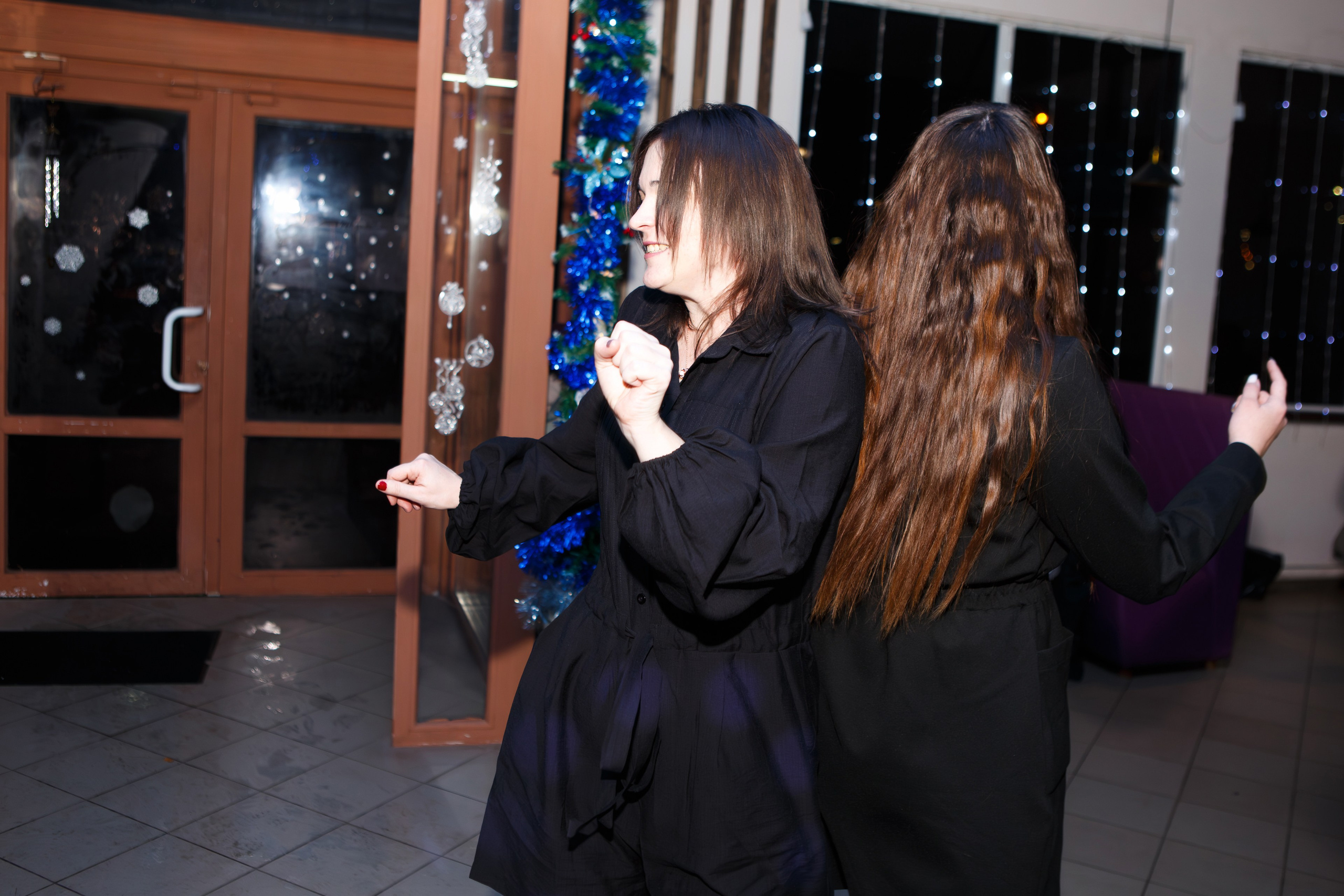 КОРПОРАТИВ 20.12.24 (кафе — АТМОСФЕРА). Профессиональный фотограф в Мценске и Орловской области