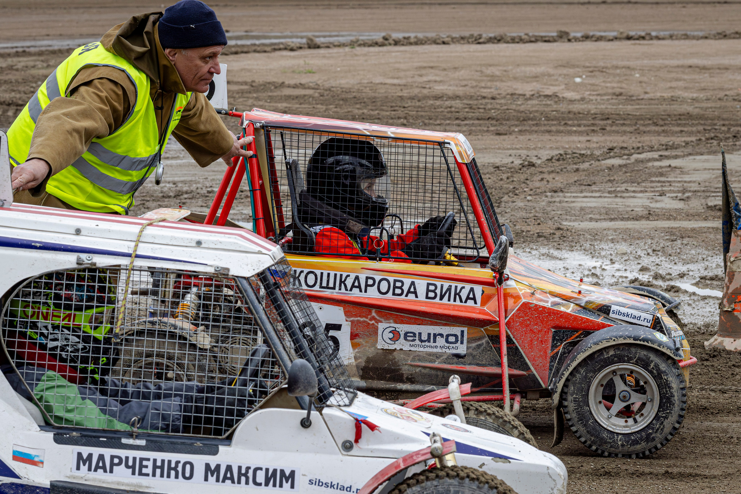 Автогонки на гаревой дорожке. Bertran Ordo