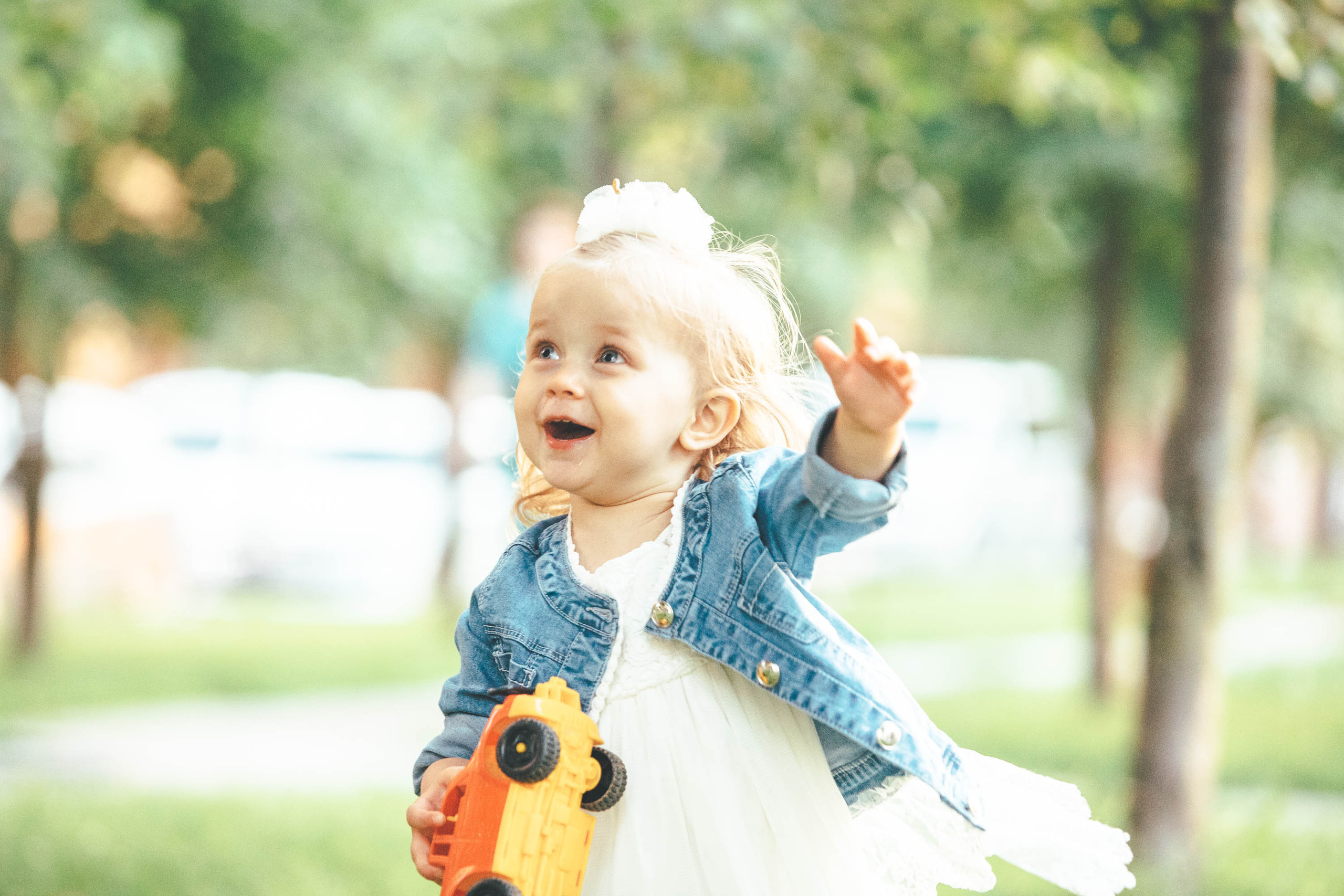 Малыши (первое знакомство). Фотограф — художник в Москве Васильева Юлия