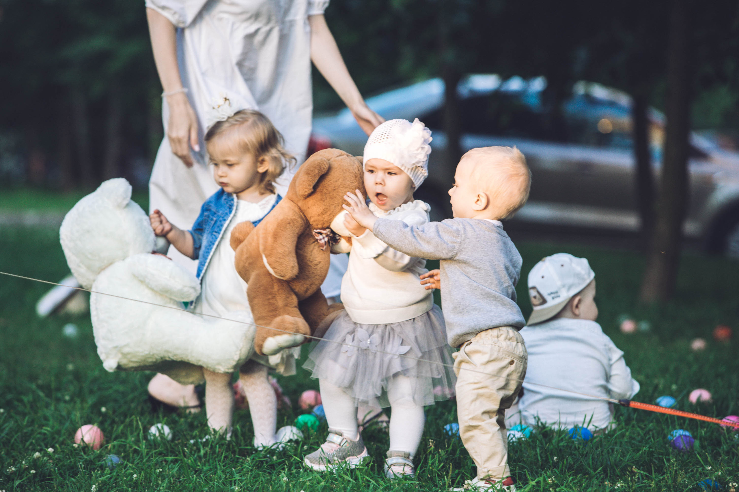 Малыши (первое знакомство). Фотограф — художник в Москве Васильева Юлия