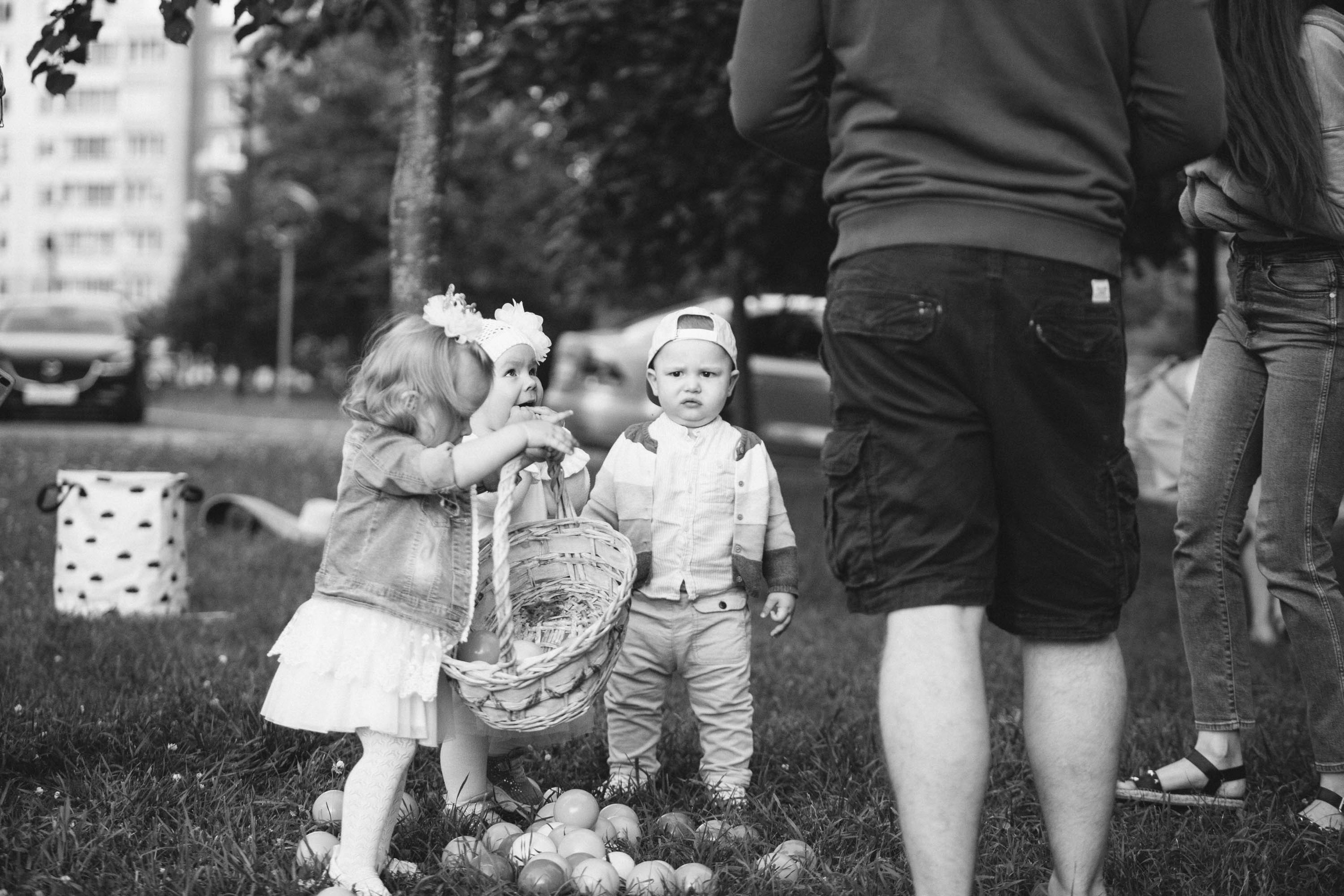 Малыши (первое знакомство). Фотограф — художник в Москве Васильева Юлия