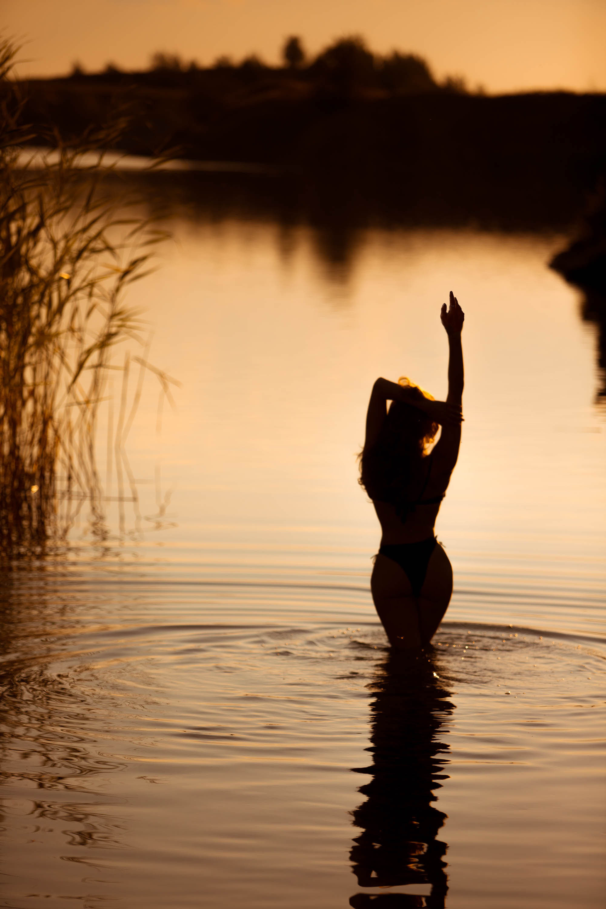 Закат на прекрасном озере. Фотограф — художник в Москве Васильева Юлия