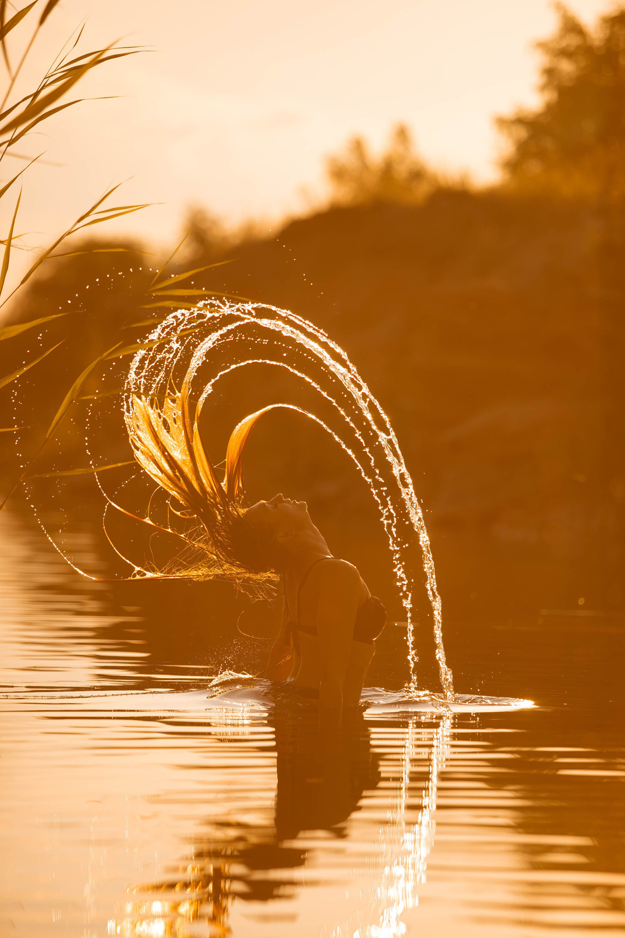 Закат на прекрасном озере. Фотограф — художник в Москве Васильева Юлия