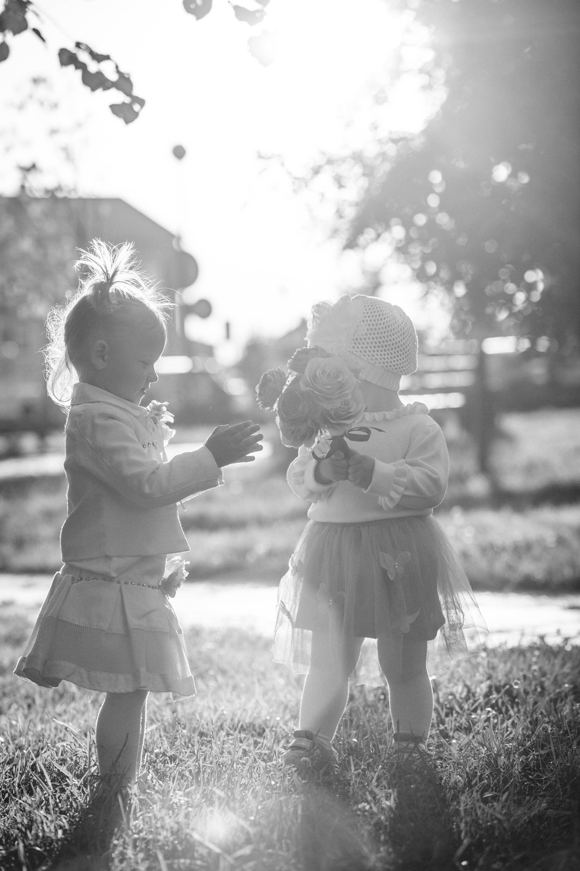 Малыши (первое знакомство). Фотограф — художник в Москве Васильева Юлия