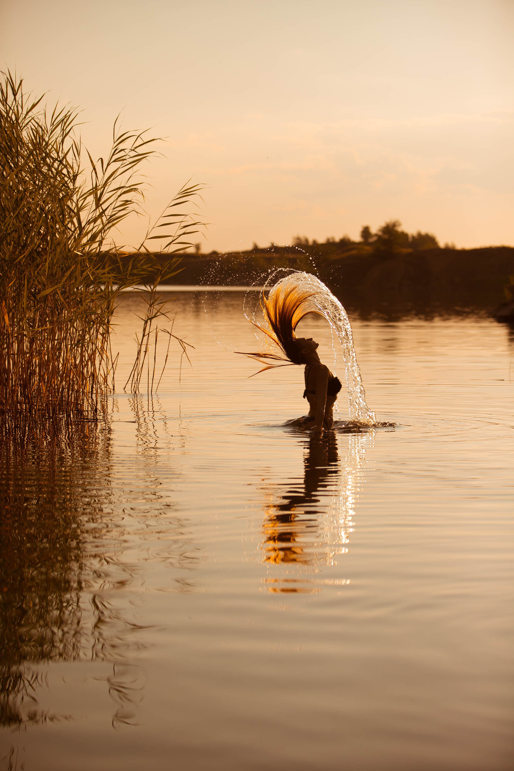Закат на прекрасном озере. Фотограф — художник в Москве Васильева Юлия