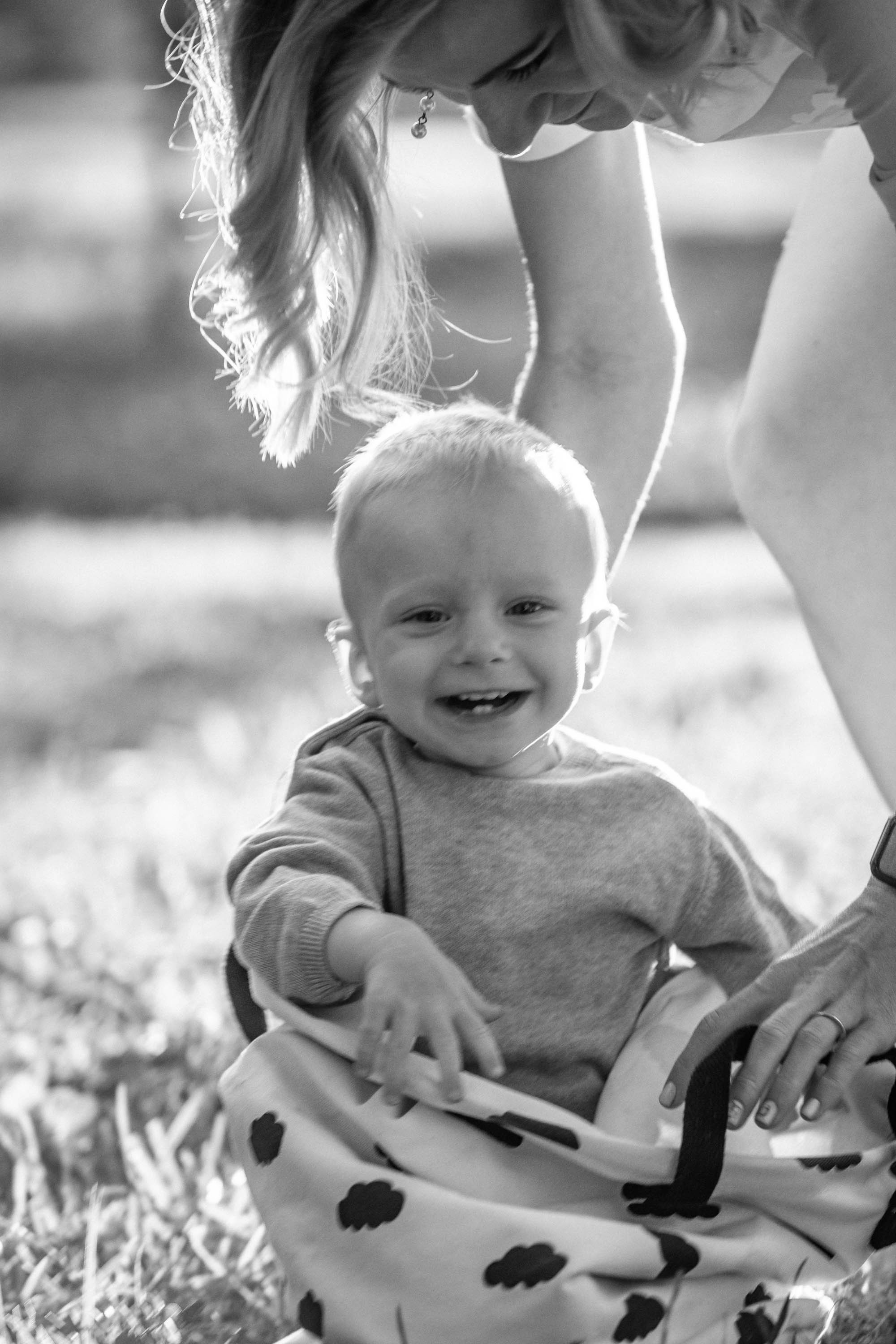 Малыши (первое знакомство). Фотограф — художник в Москве Васильева Юлия