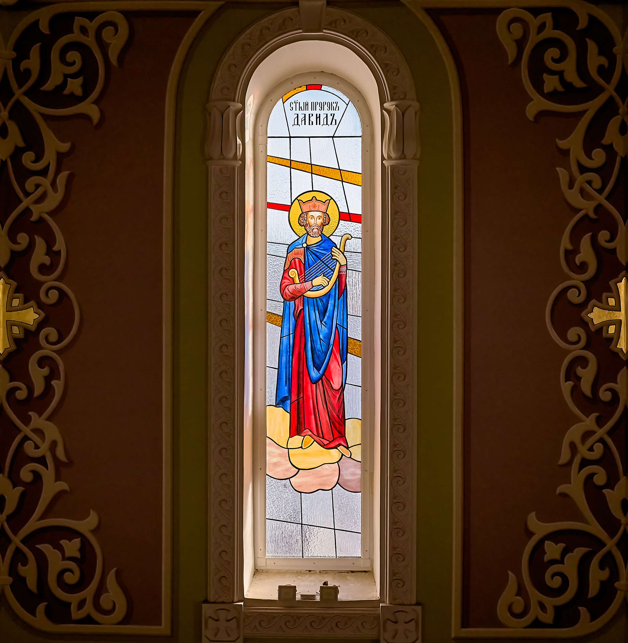Фотографии Витражей в храме пророка Божия Илии