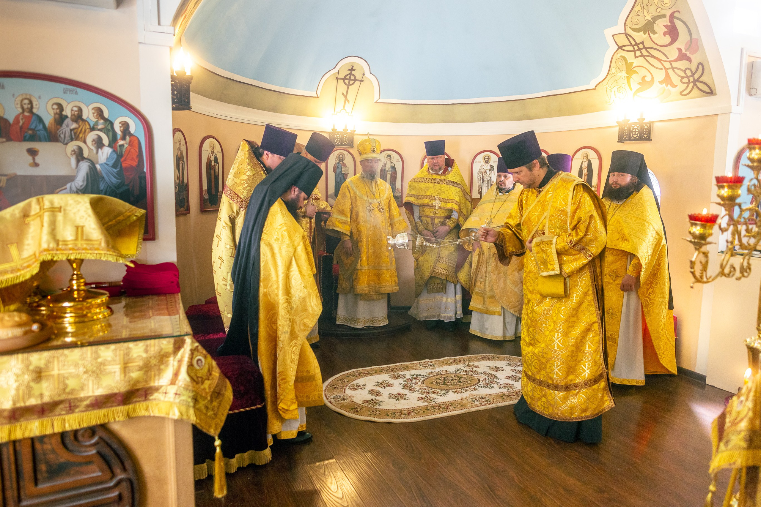 Митрополит Василий. 10 лет Храму Святителя Спиридона Тримифунтского. Фото и видеосъемка любых мероприятий в городе Краснодаре и Краснодарском крае. Щеколдин Антон