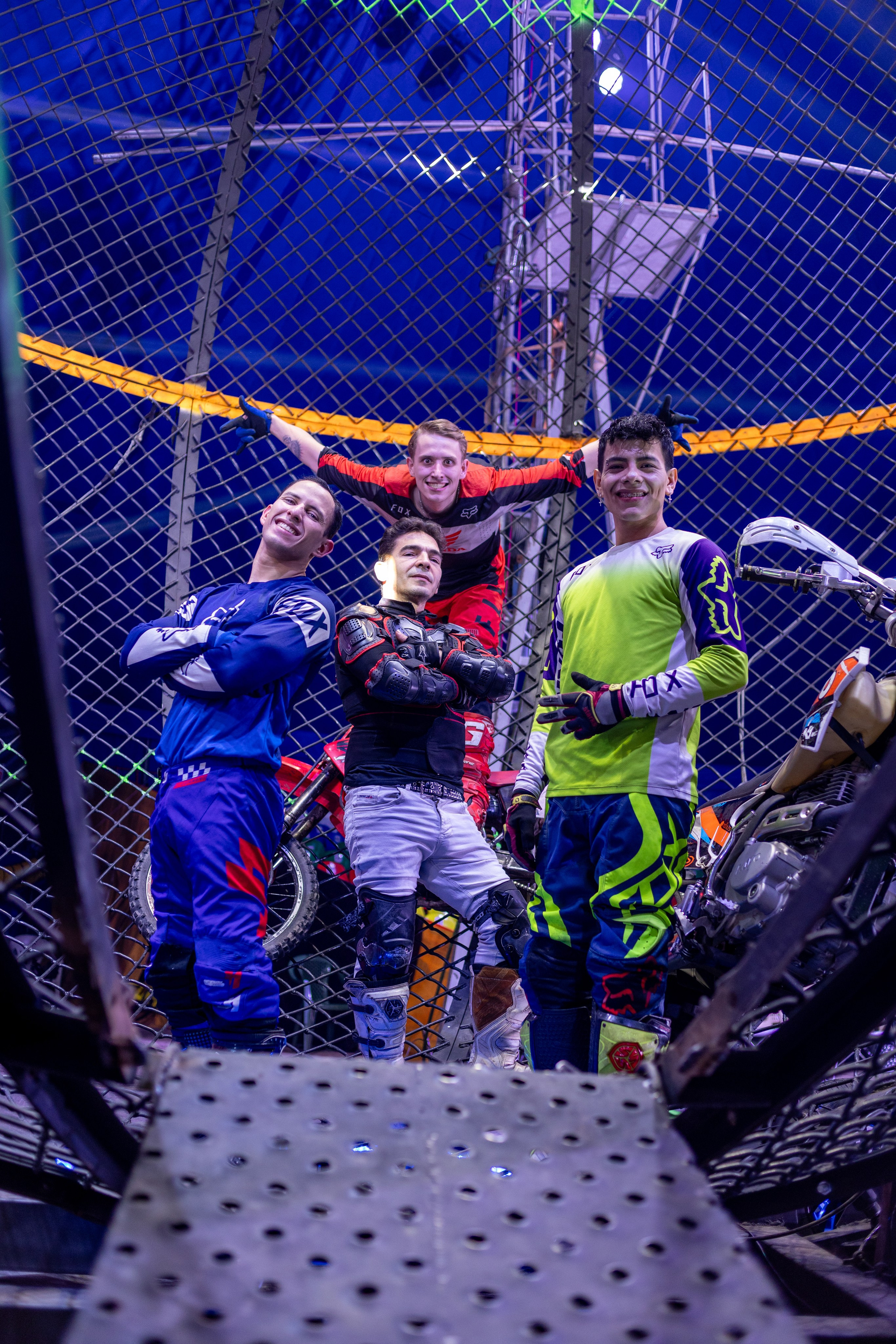 Репортаж с DEMIDOVSHOW. Семейный, свадебный, репортажный фотограф в Нижнем Новгороде Сергей Уткин