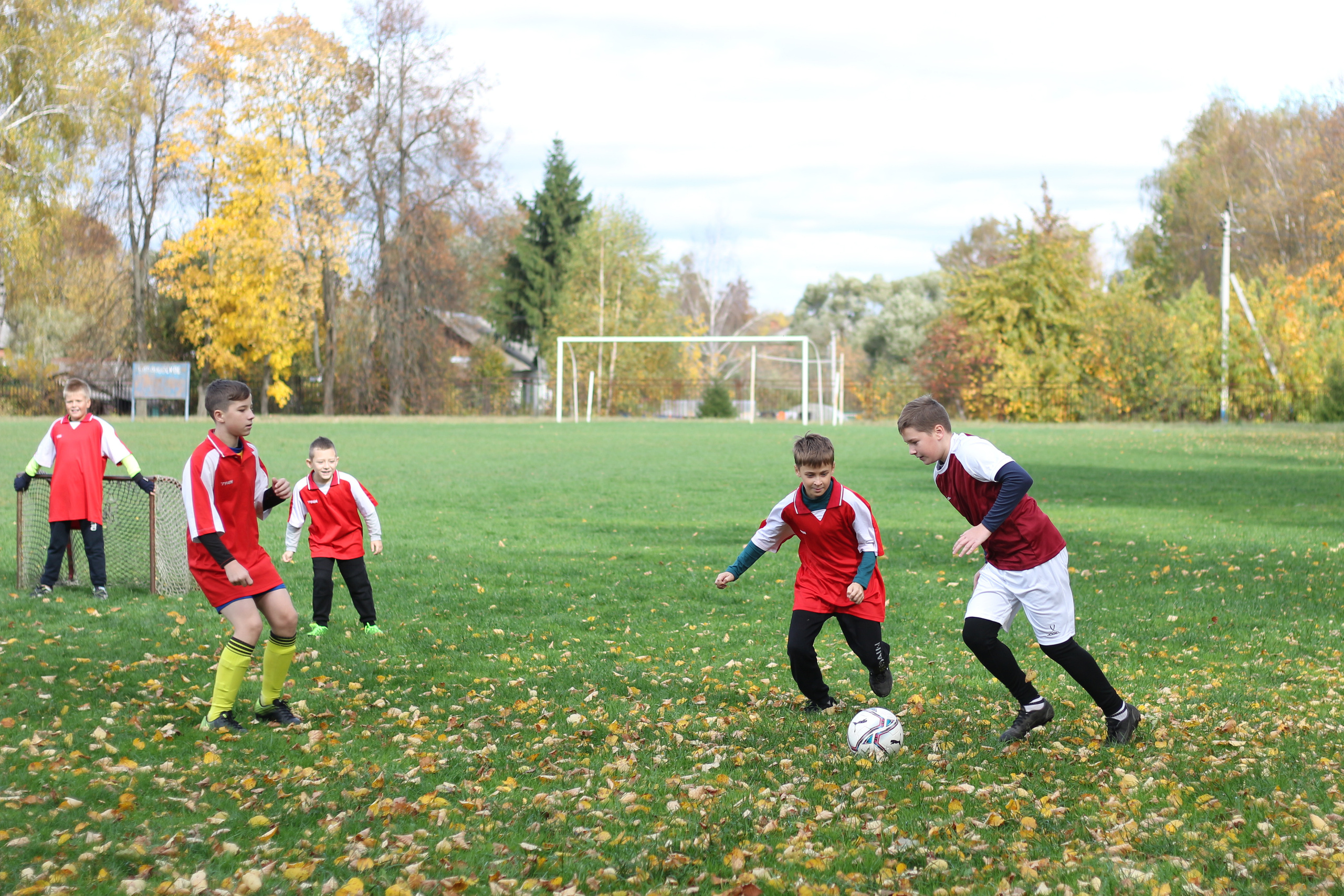 Футбольная встреча. Вознесенский храм села Барановское