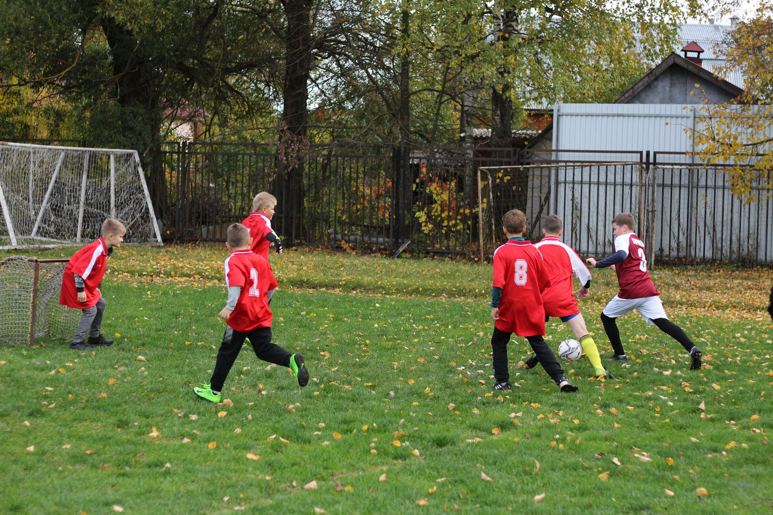 Футбольная встреча. Вознесенский храм села Барановское