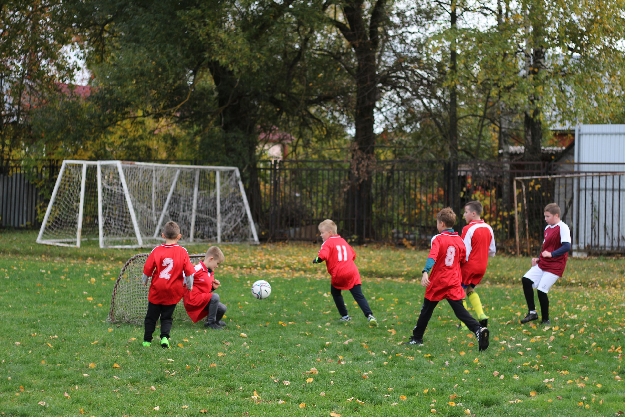 Футбольная встреча. Вознесенский храм села Барановское