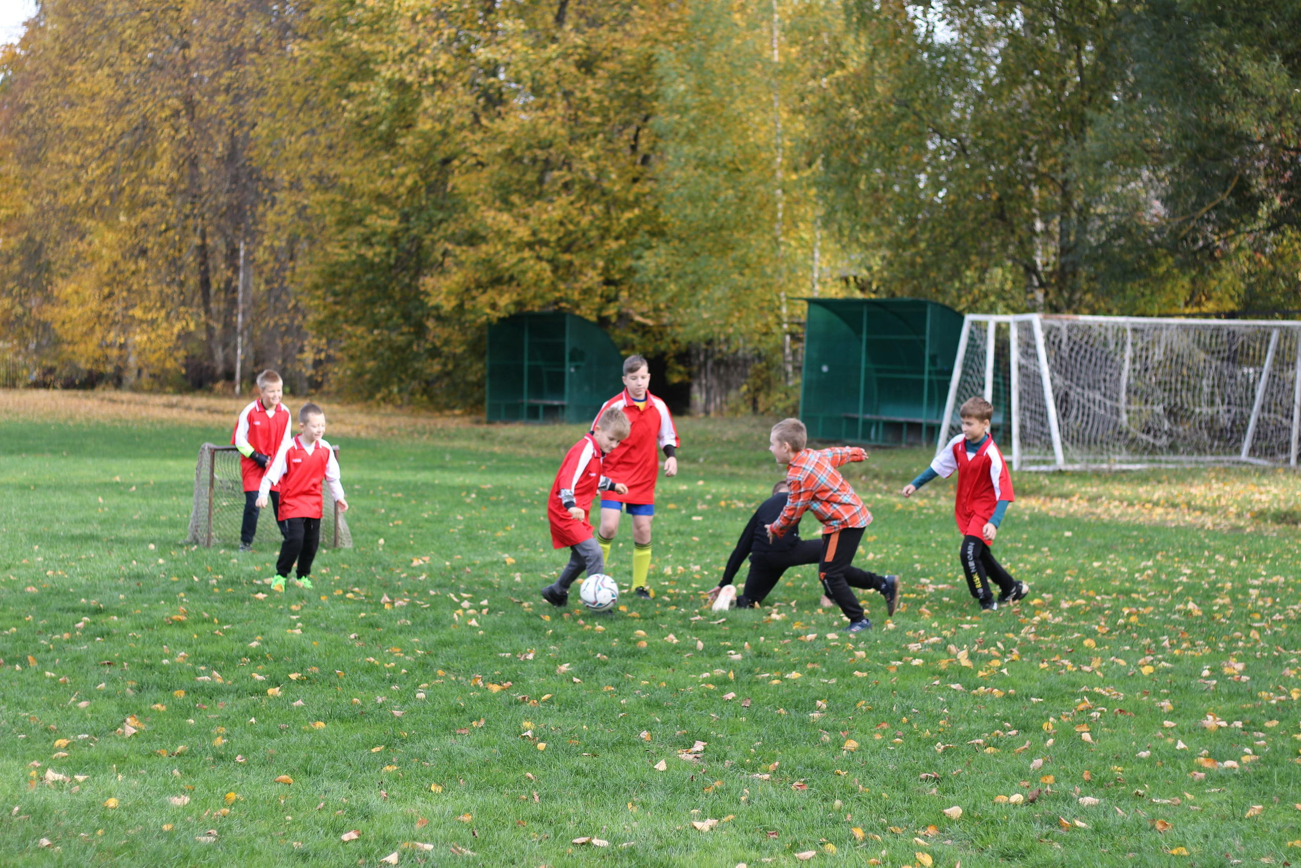 Футбольная встреча. Вознесенский храм села Барановское