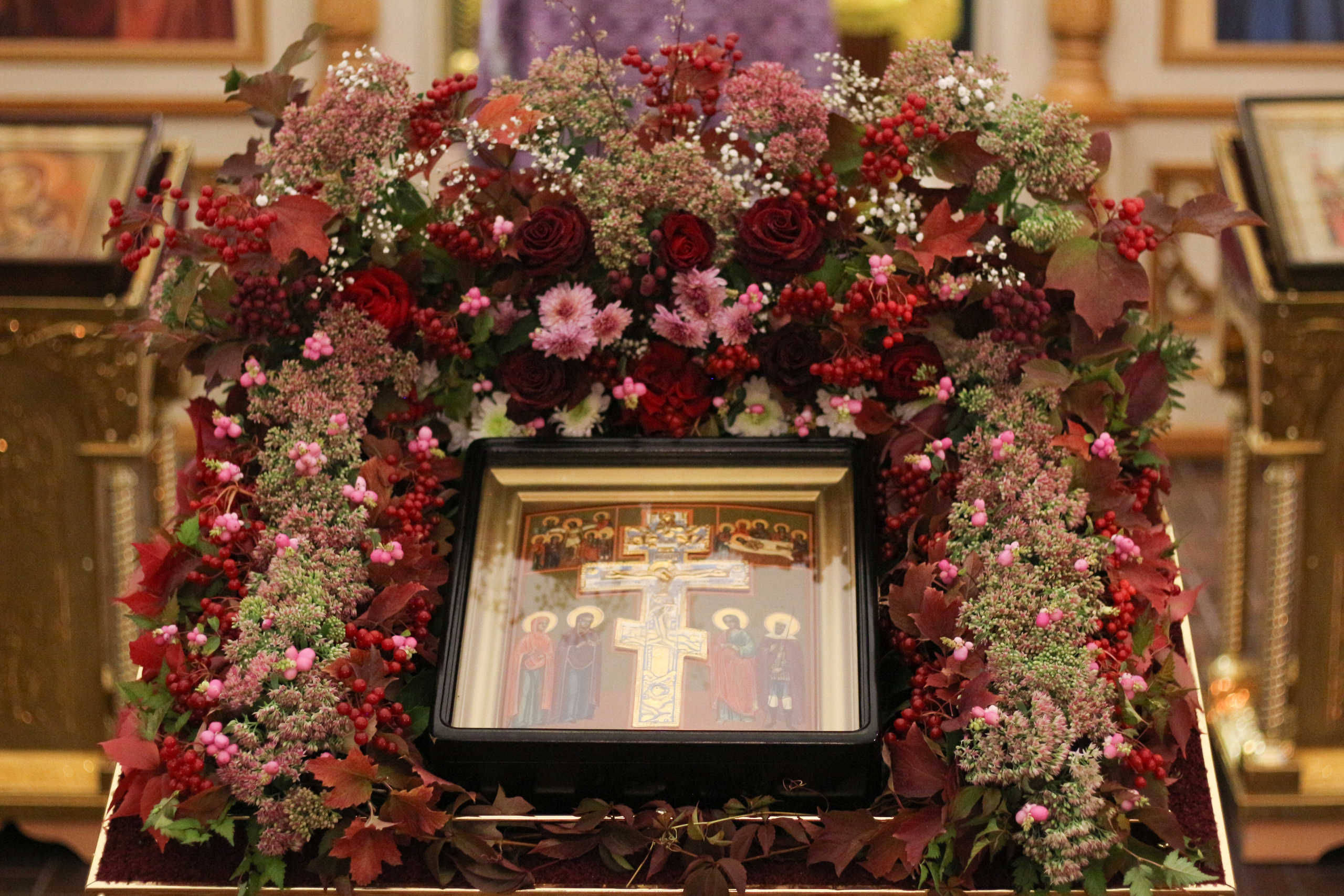 Воздвижение Честного и Животворящего Креста Господня 2022