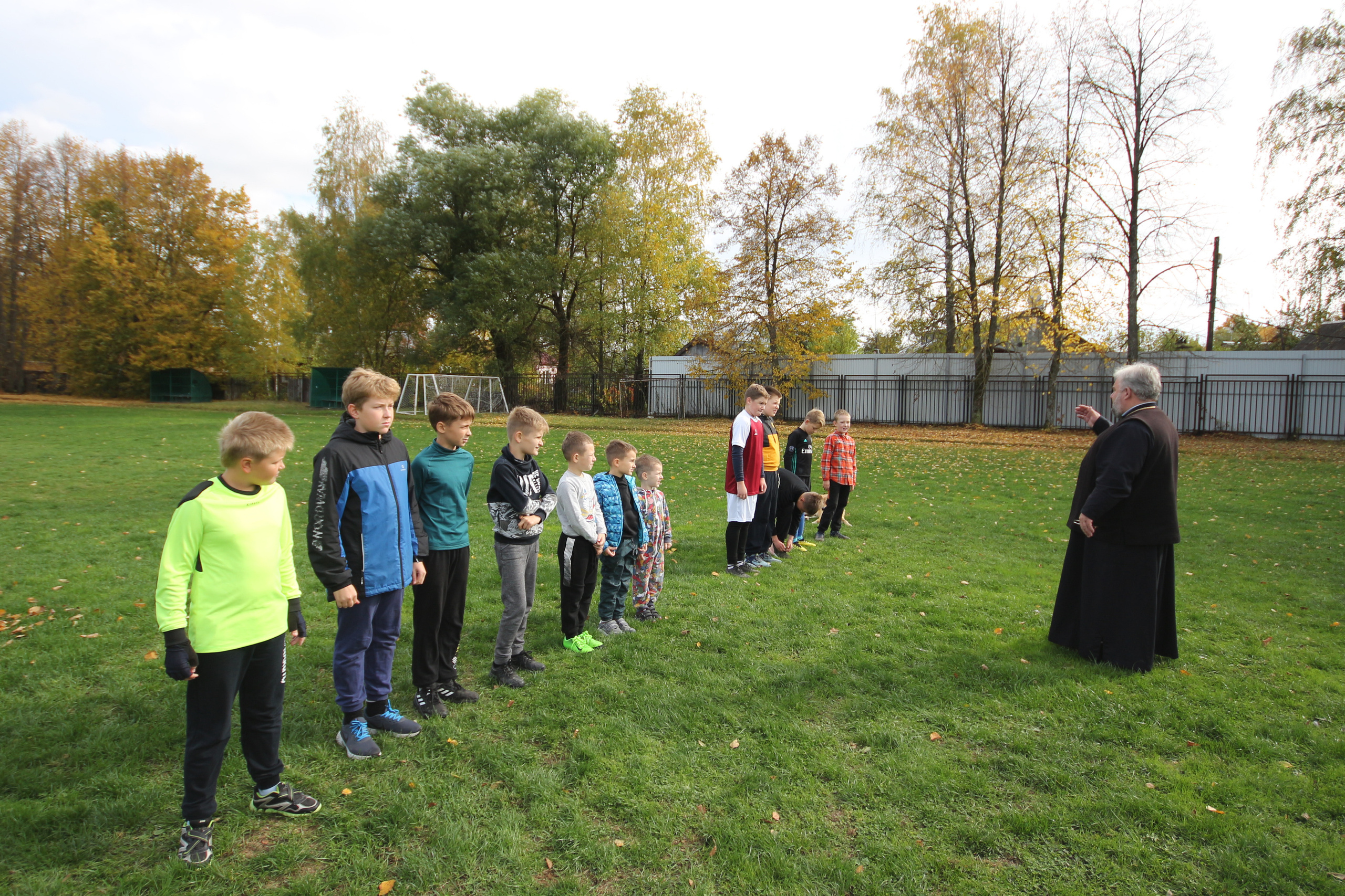 Футбольная встреча. Вознесенский храм села Барановское