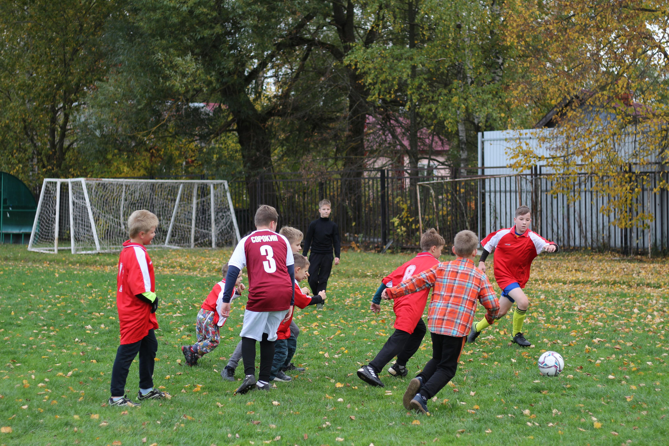 Футбольная встреча. Вознесенский храм села Барановское