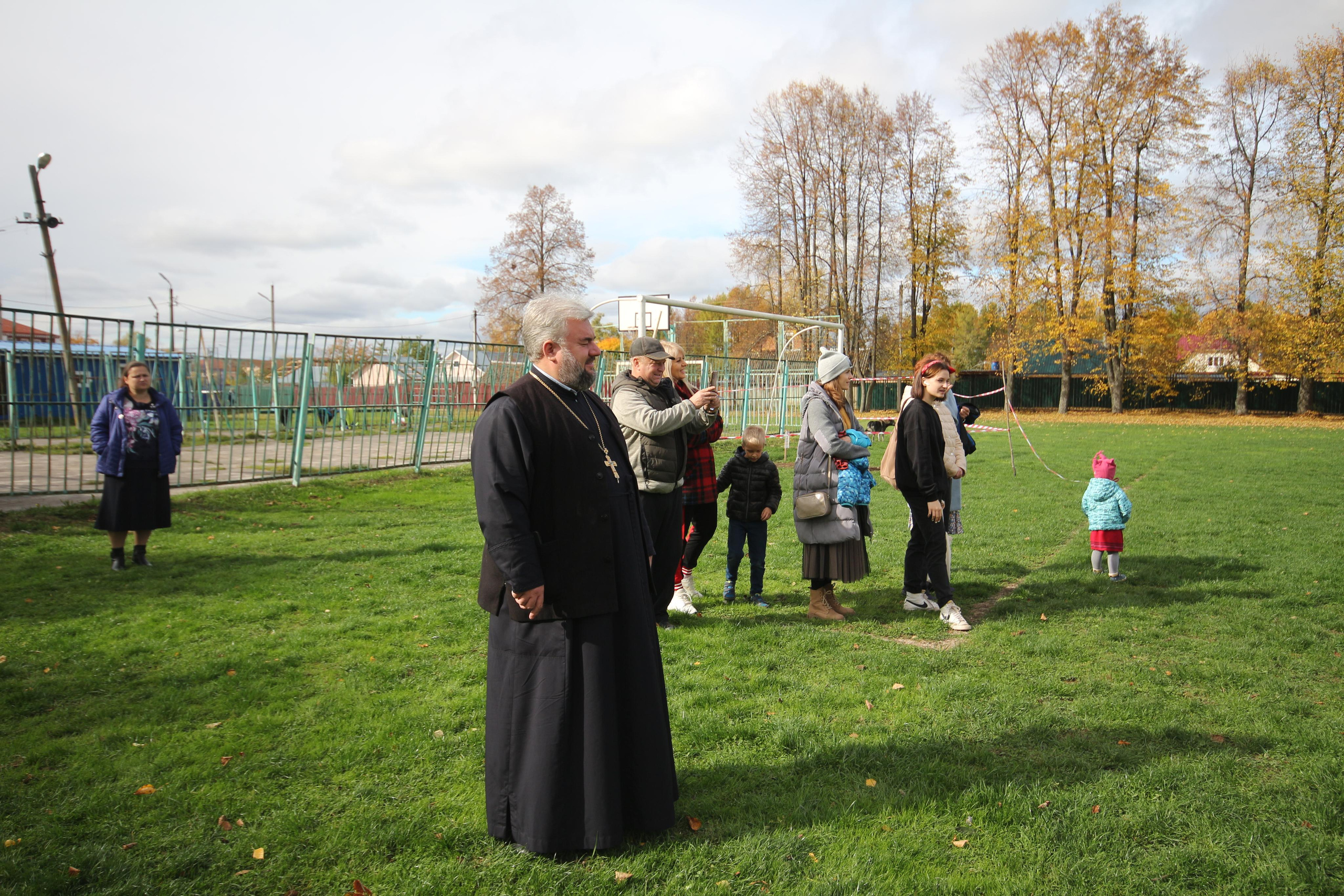 Футбольная встреча. Вознесенский храм села Барановское