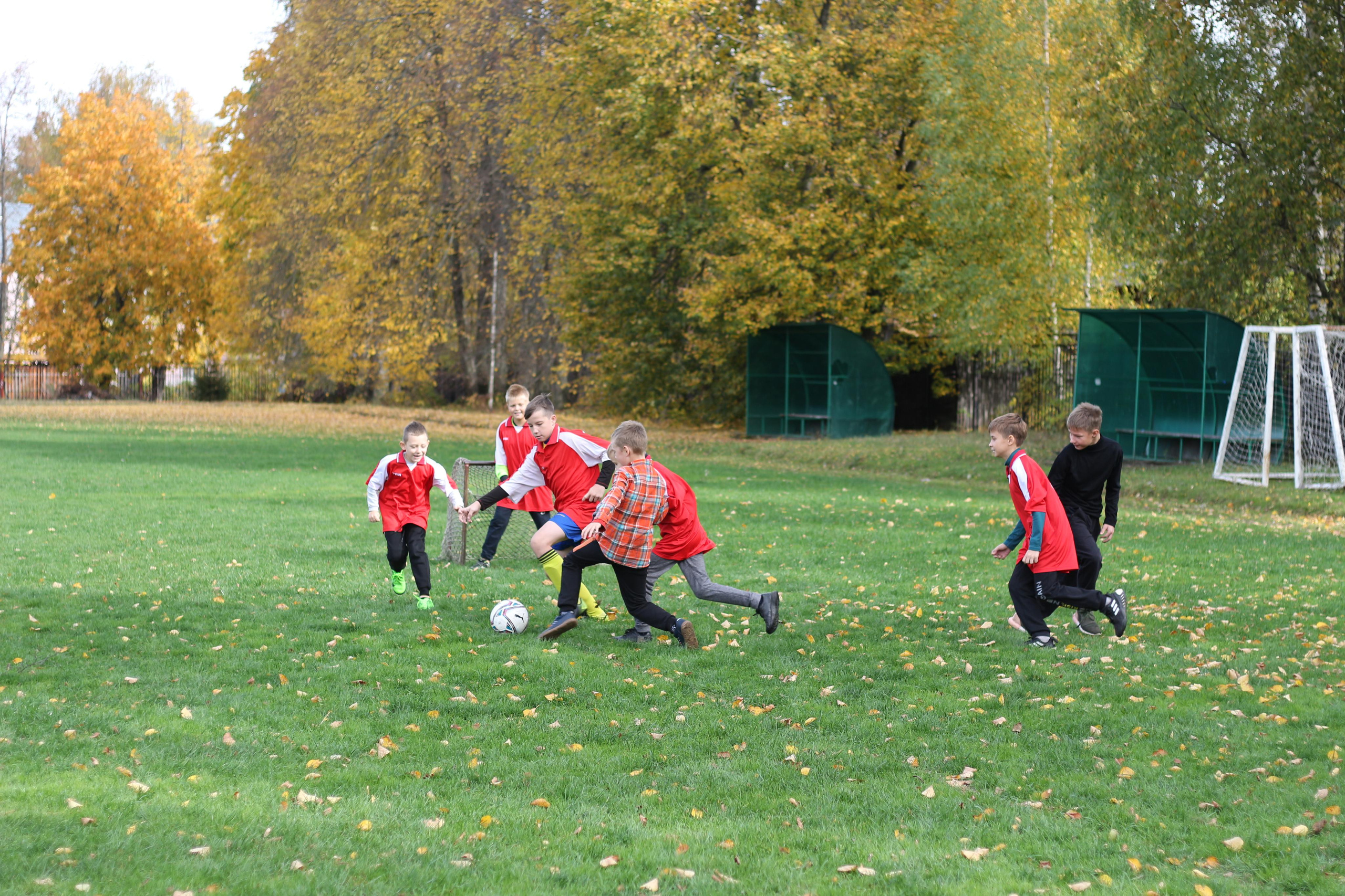 Футбольная встреча. Вознесенский храм села Барановское
