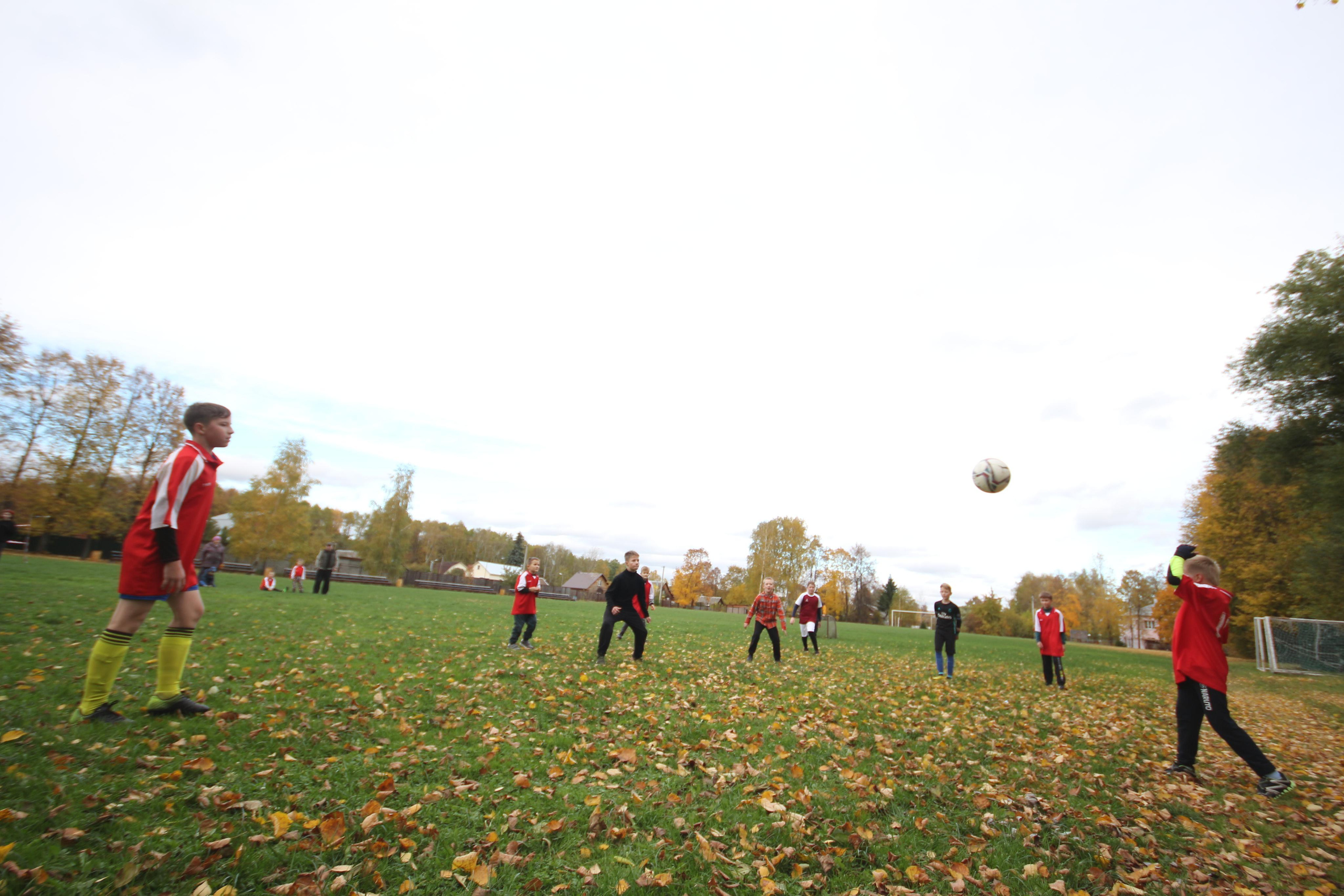 Футбольная встреча. Вознесенский храм села Барановское