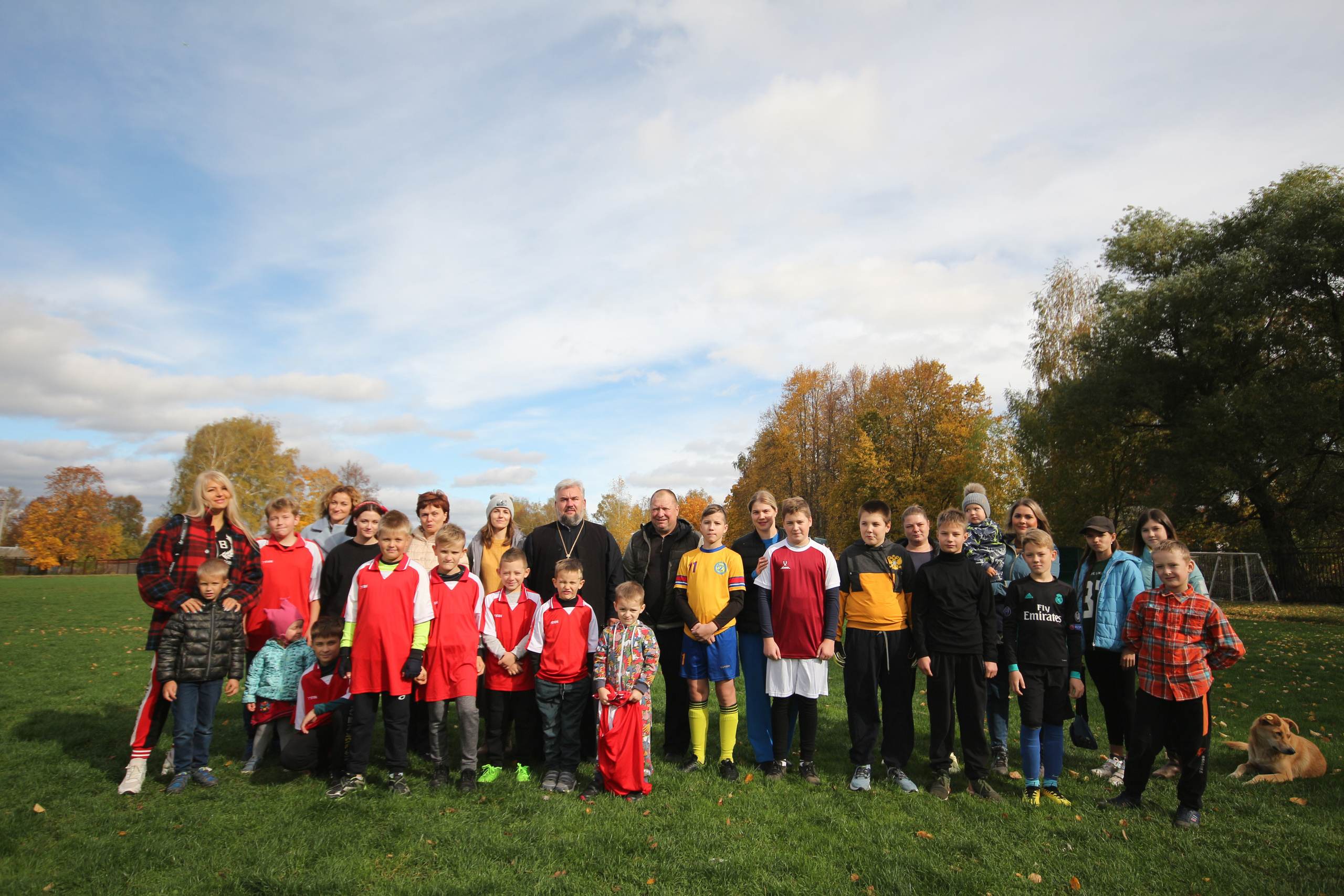 Футбольная встреча. Вознесенский храм села Барановское