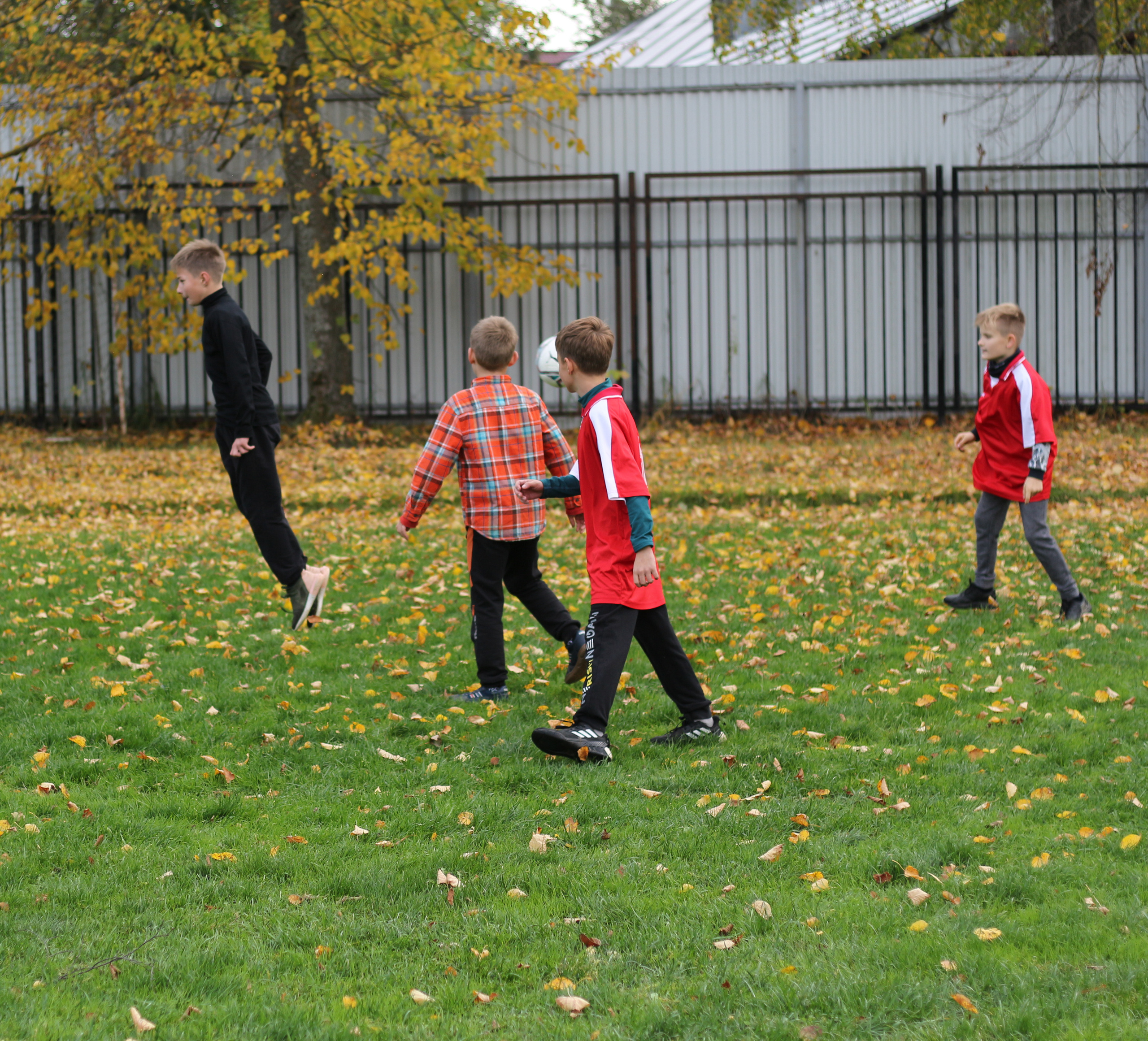 Футбольная встреча. Вознесенский храм села Барановское