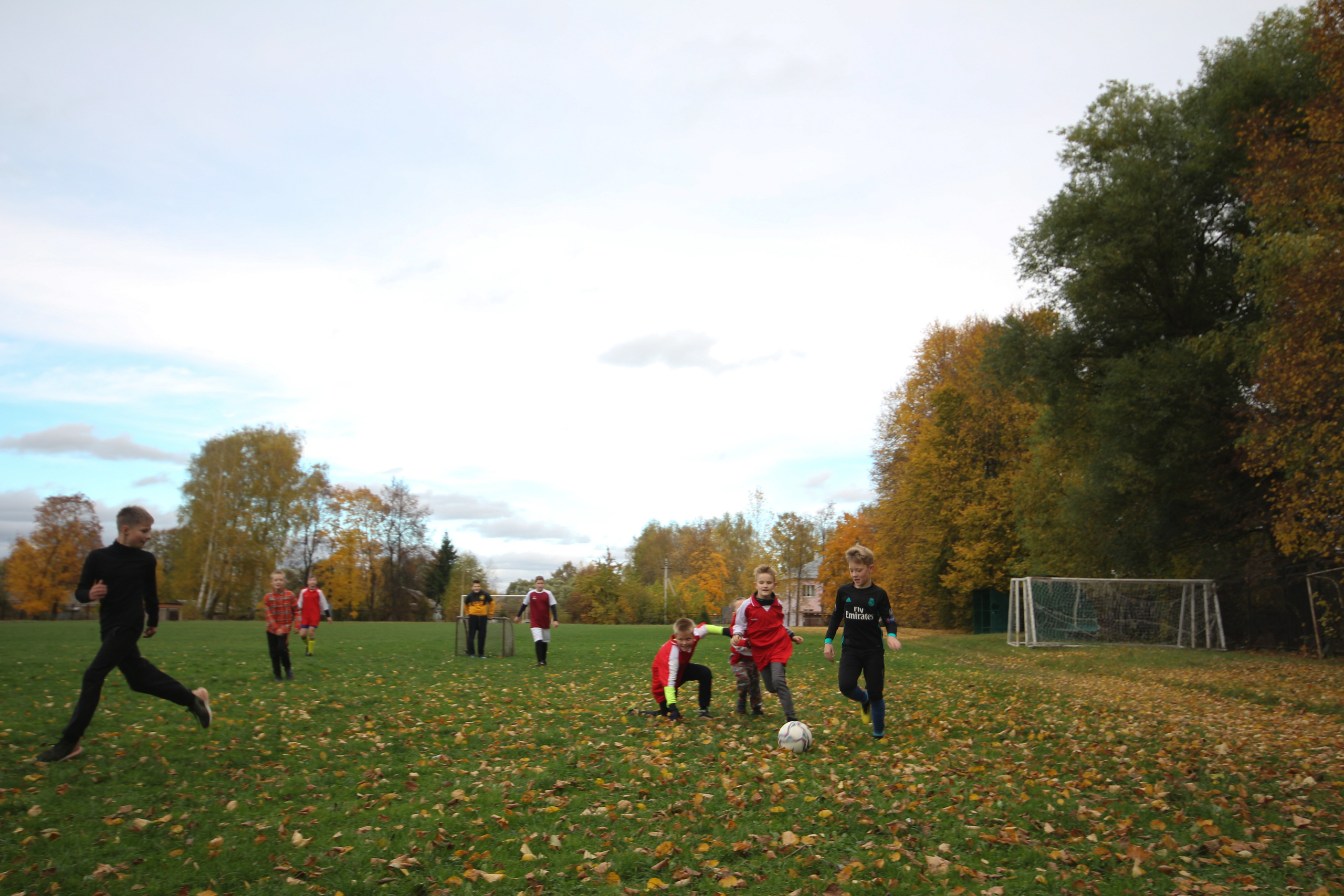 Футбольная встреча. Вознесенский храм села Барановское