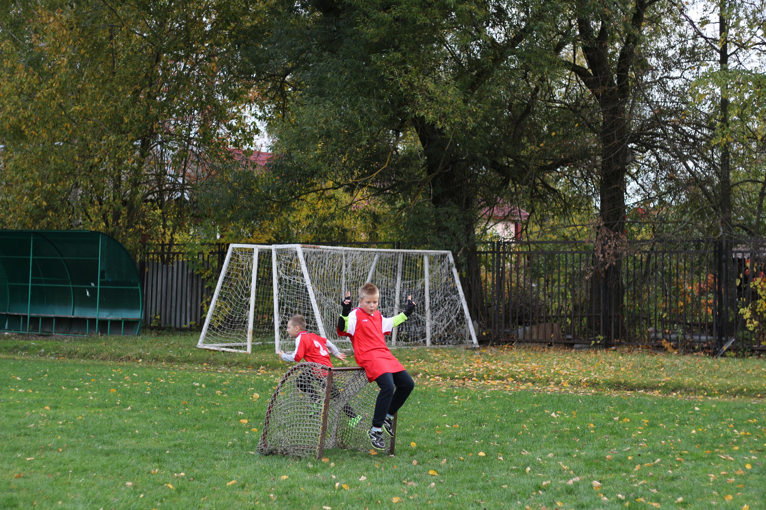 Футбольная встреча. Вознесенский храм села Барановское