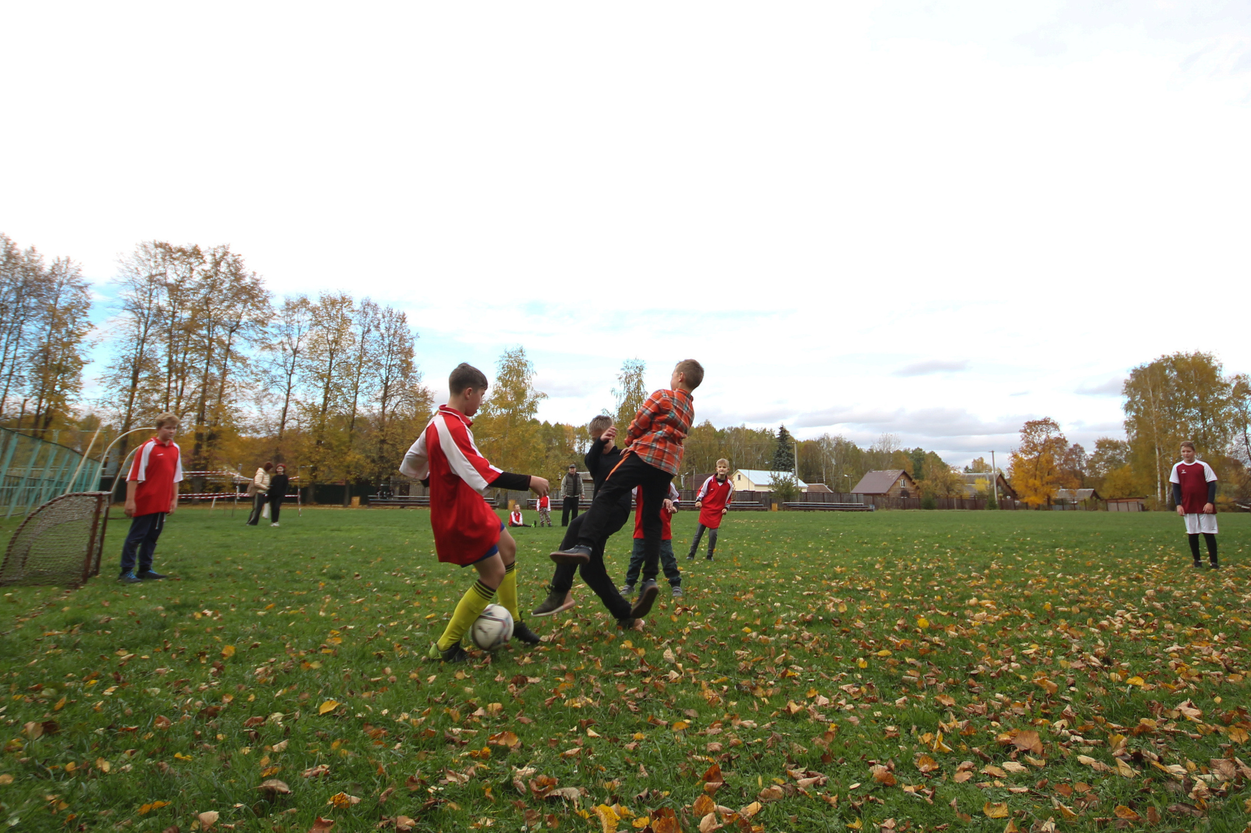 Футбольная встреча. Вознесенский храм села Барановское