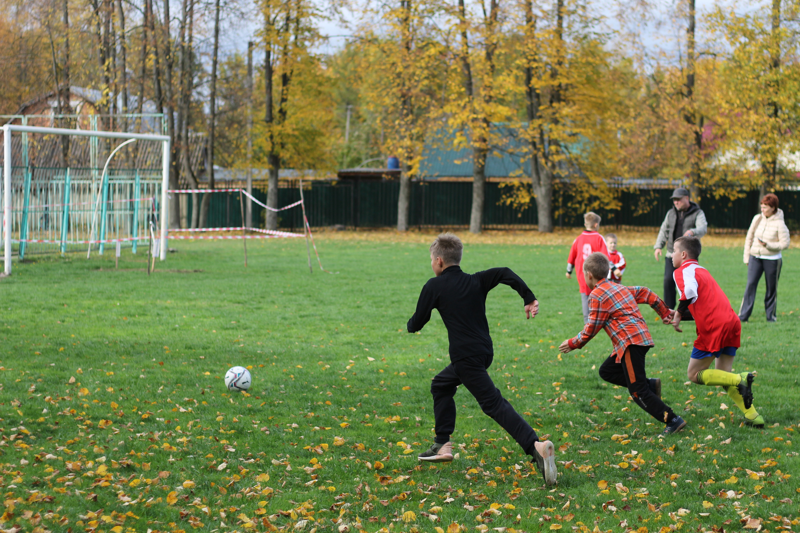 Футбольная встреча. Вознесенский храм села Барановское