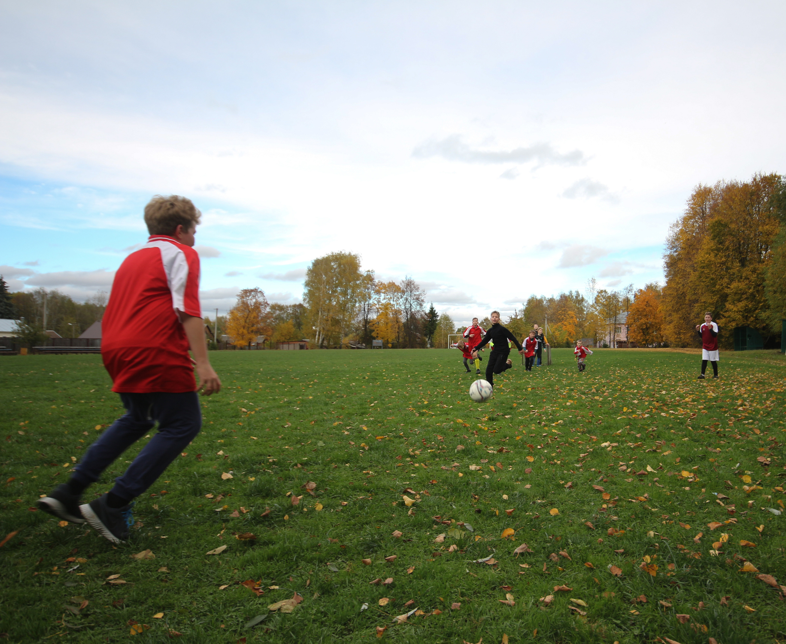 Футбольная встреча. Вознесенский храм села Барановское