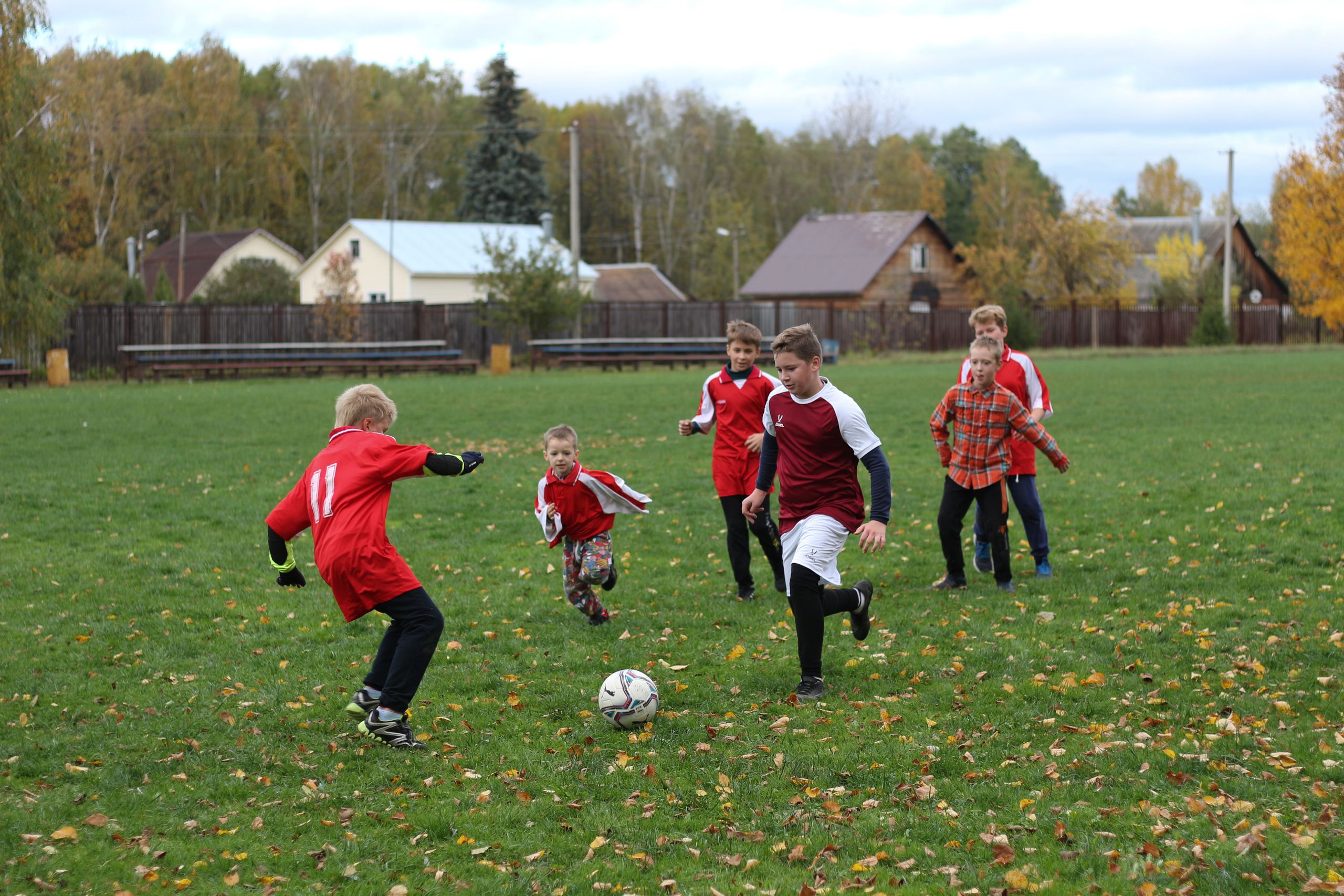 Футбольная встреча. Вознесенский храм села Барановское