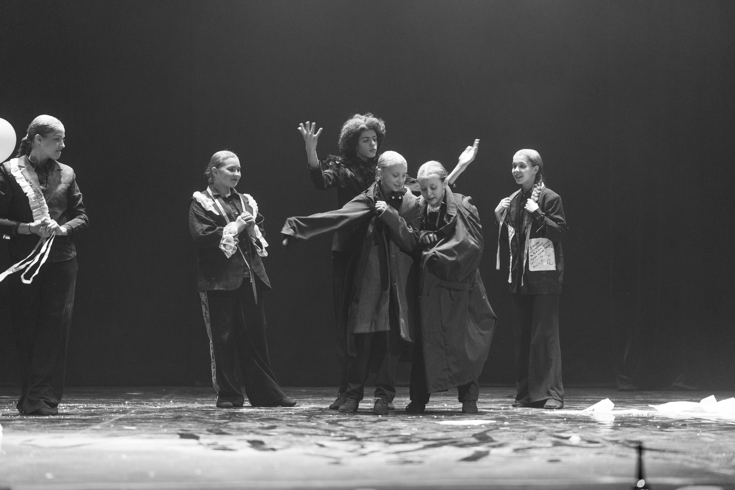 Гоголь. Зарисовки. Фотограф Сергей Ловкий