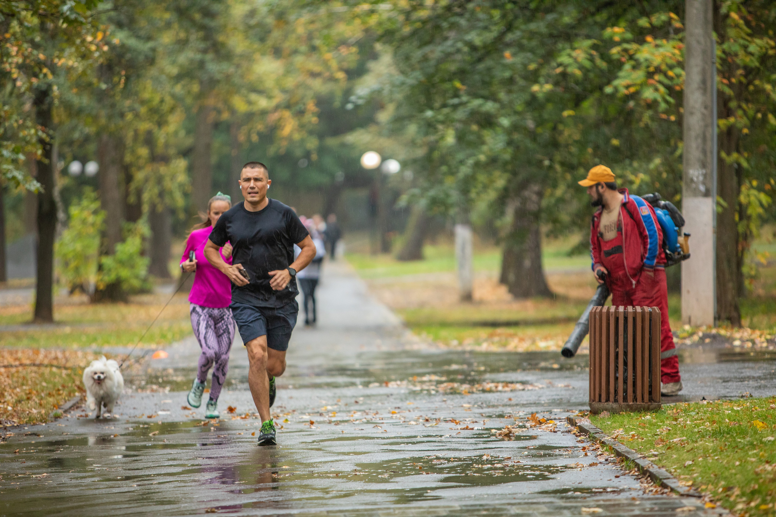 7 лет забегам 5 вёрст Химки 28.09.24. Фотограф Сергей Ловкий