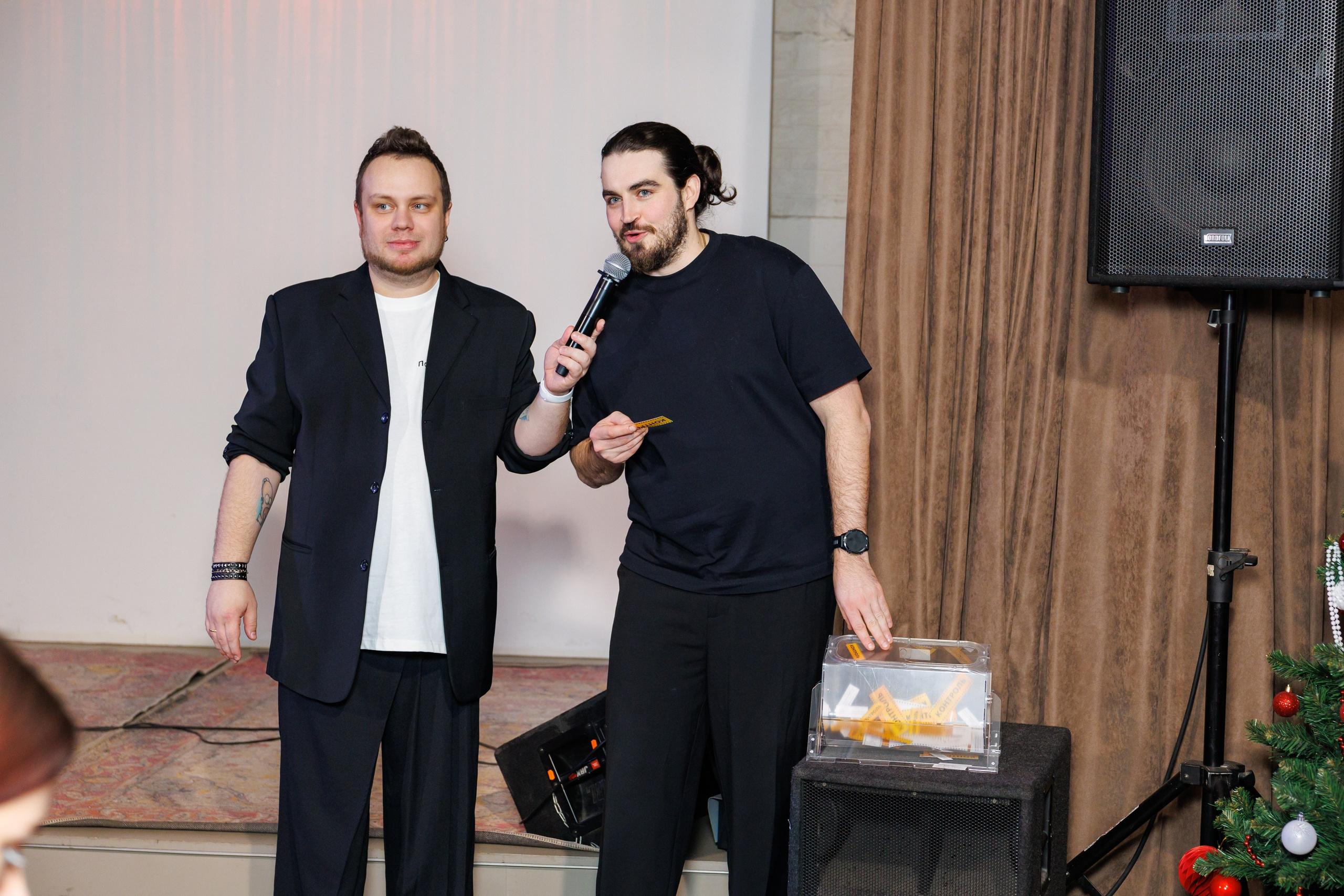 Новогодний корпоратив. Фотограф в Москве Дмитрий Емельянов