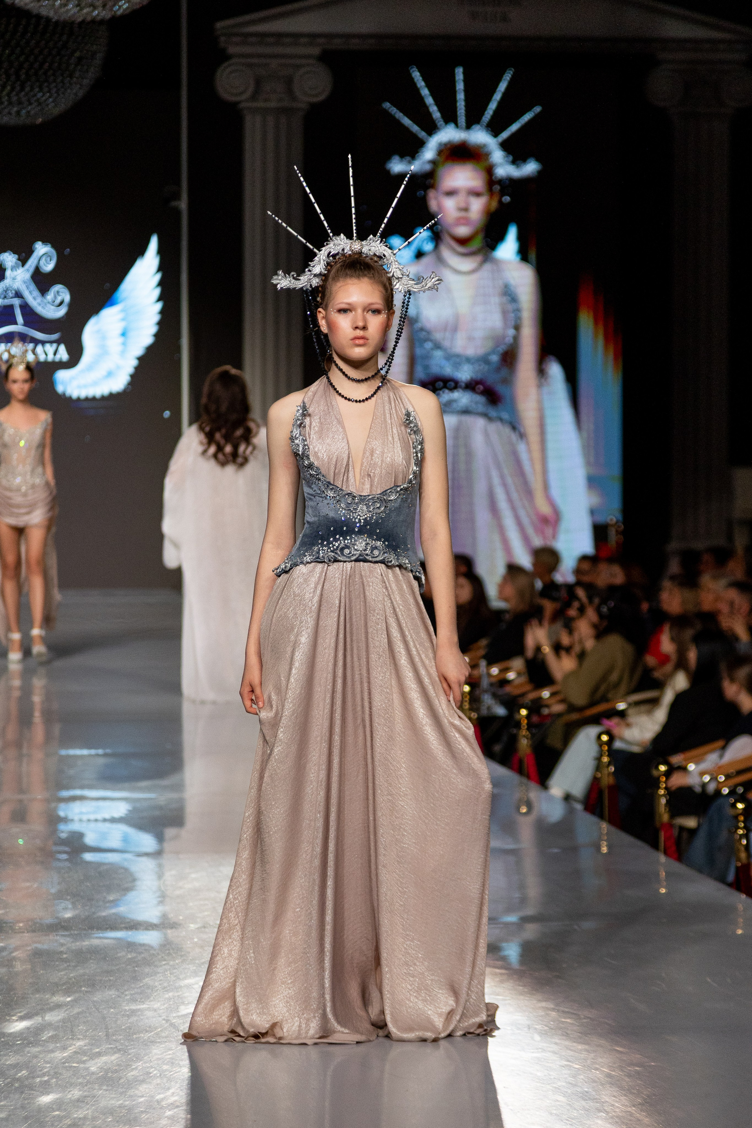 Estet Fashion — Ювелирная неделя моды. Photographer Alexander Lyakhov