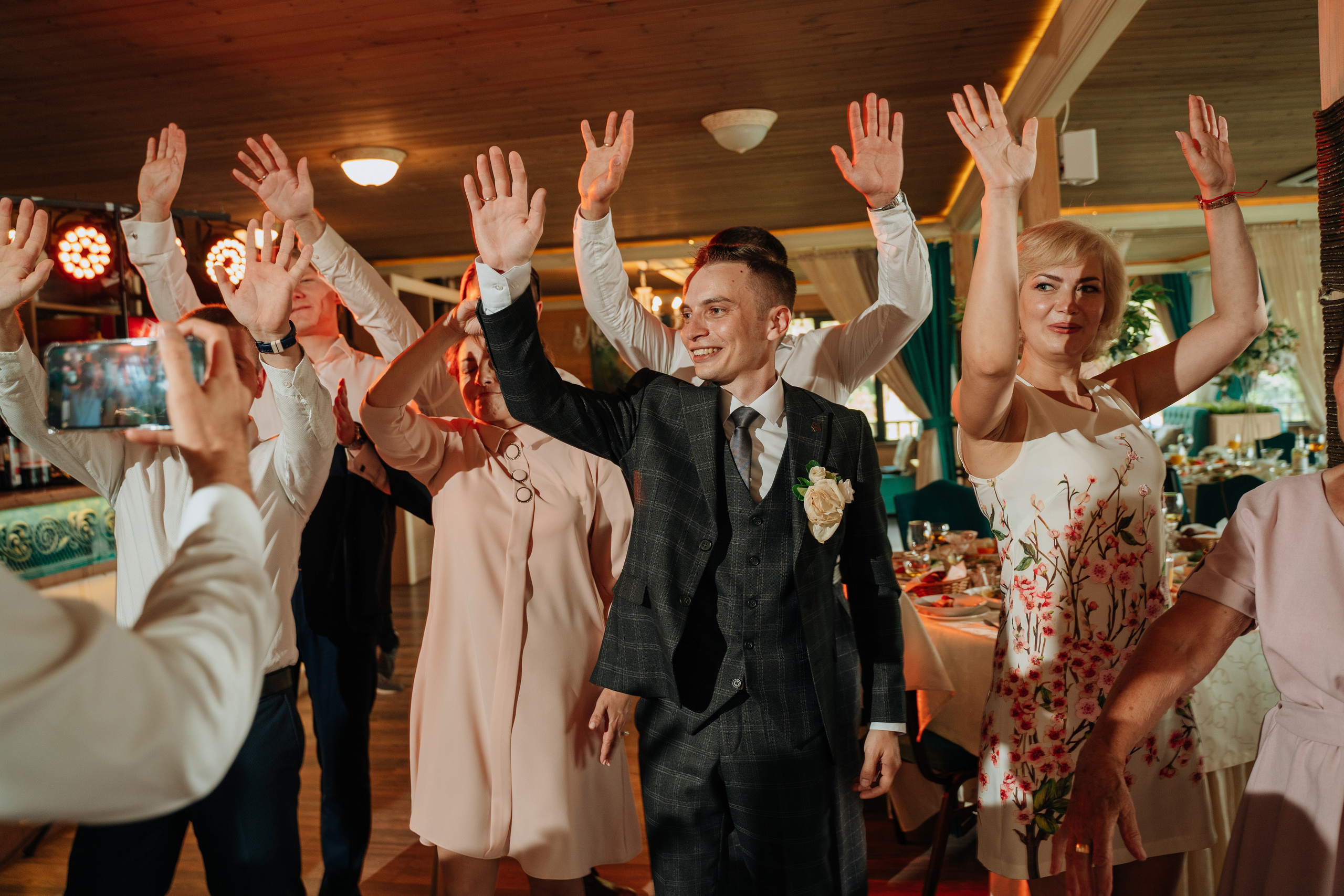 Владимир и Алина. Выездная регистрация. Ресторан. Фотограф Уфа Екатерина Пашина