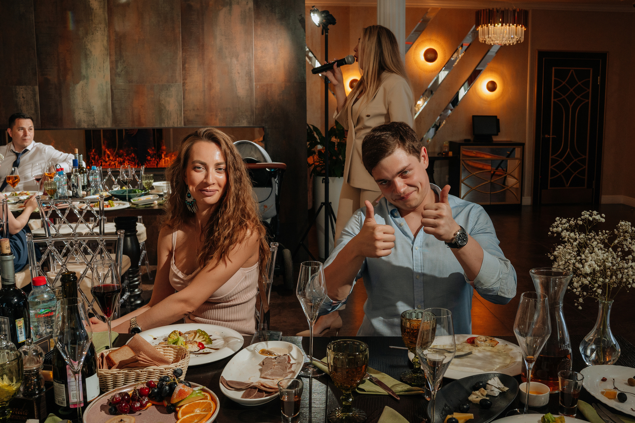 Дмитрий и Алёна. Ресторан. Фотограф Уфа Екатерина Пашина